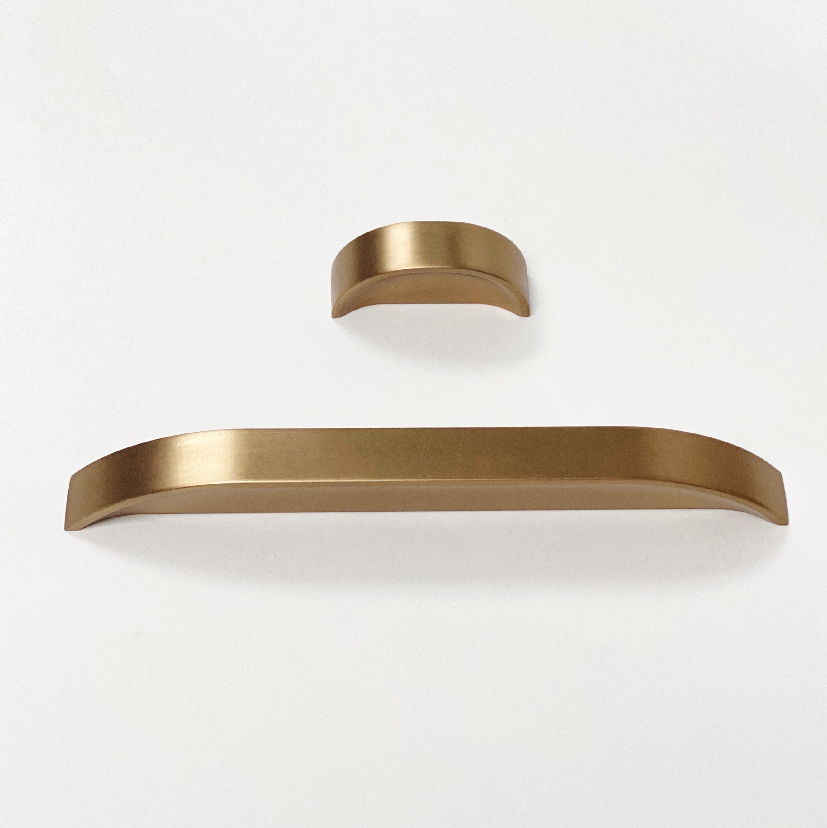 Mondrian Champagne Bronze Drawer Pulls - Elegant Cabinet Hardware for Kitchen & Bathroom - Modern Handle for Dressers, Cabinets, and Furniture (Set of 10) - Perfect for Home Renovation & DIY Projects