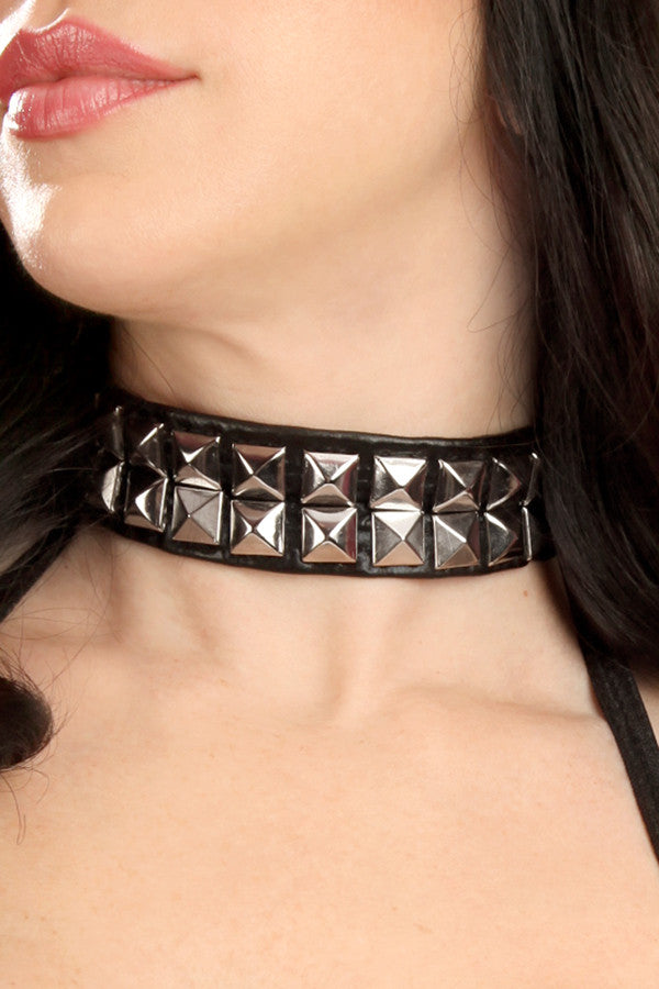 Masochist Small Choker - Gothic Punk Choker Necklace for Women, Adjustable Leather Collar with D-Ring, BDSM Fashion Accessory - Perfect for Gothic Parties, Halloween, and Alternative Fashion Styles