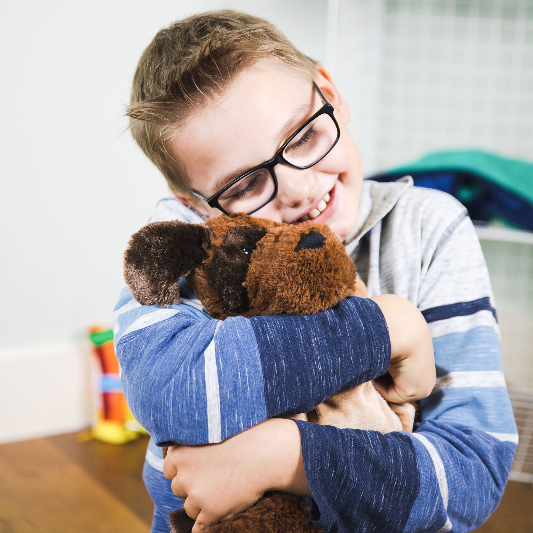 Weighted Sensory Bulldog Plush Toy - Bouncyband Happy Hugs for Anxiety Relief & Stress Reduction | Perfect for Kids, Autism Therapy & Emotional Support
