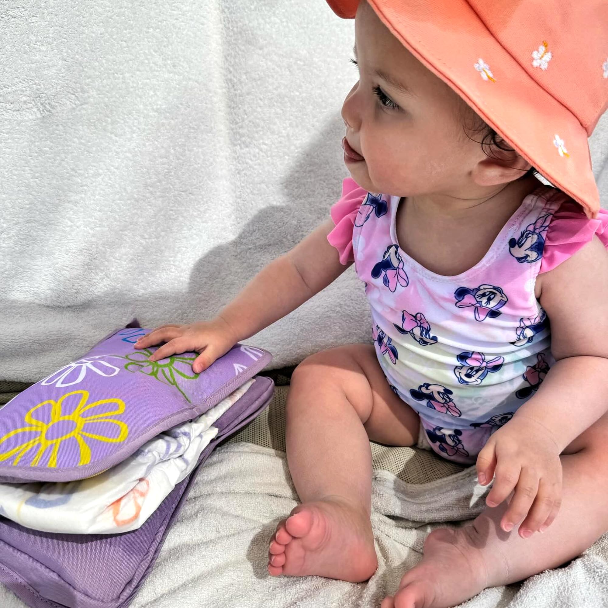 Portable Diaper Changing Pad - Foldable, Waterproof Baby Changing Mat with Wet Wipes Pouch | Travel Changing Pad for Newborns | Perfect for Diaper Bags, On-the-Go Parents & Nursery Essentials | Ideal for Home, Travel, Daycare & Outdoor Use