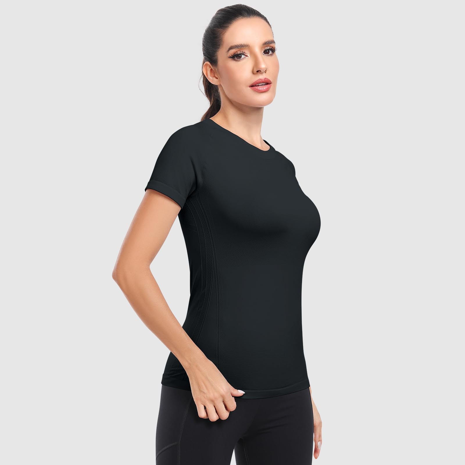 WANAYOU 2 Pack Women's Workout Shirts - Short Sleeve Breathable Yoga Tops for Athletic Gym & Fitness Training | Perfect for Yoga, Running, and Gym Workouts
