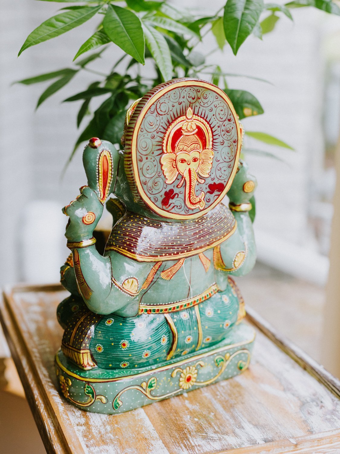 Hand Painted Aventurine Ganesh Statue - Hindu God of Success & Prosperity - Perfect for Home Altar, Office Decor & Spiritual Gifts