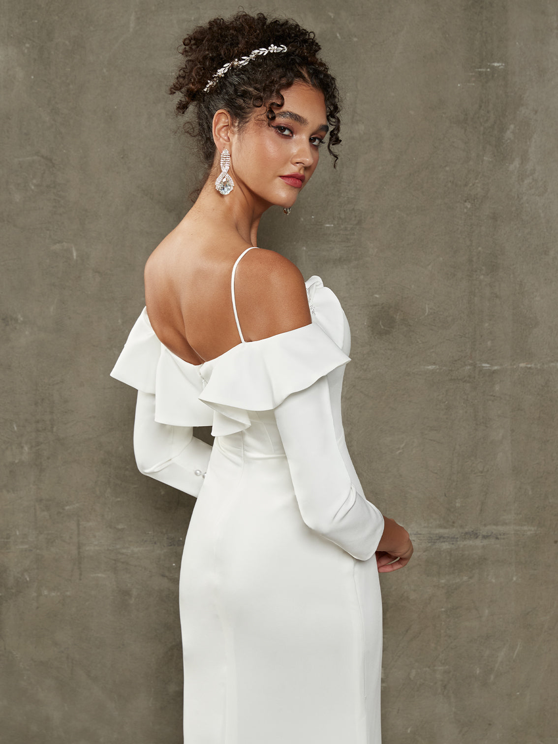 Elegant Double FDY Ruffled Off-Shoulder Mermaid Wedding Dress with Long Train - Perfect for Beach, Church, and Formal Wedding Ceremonies
