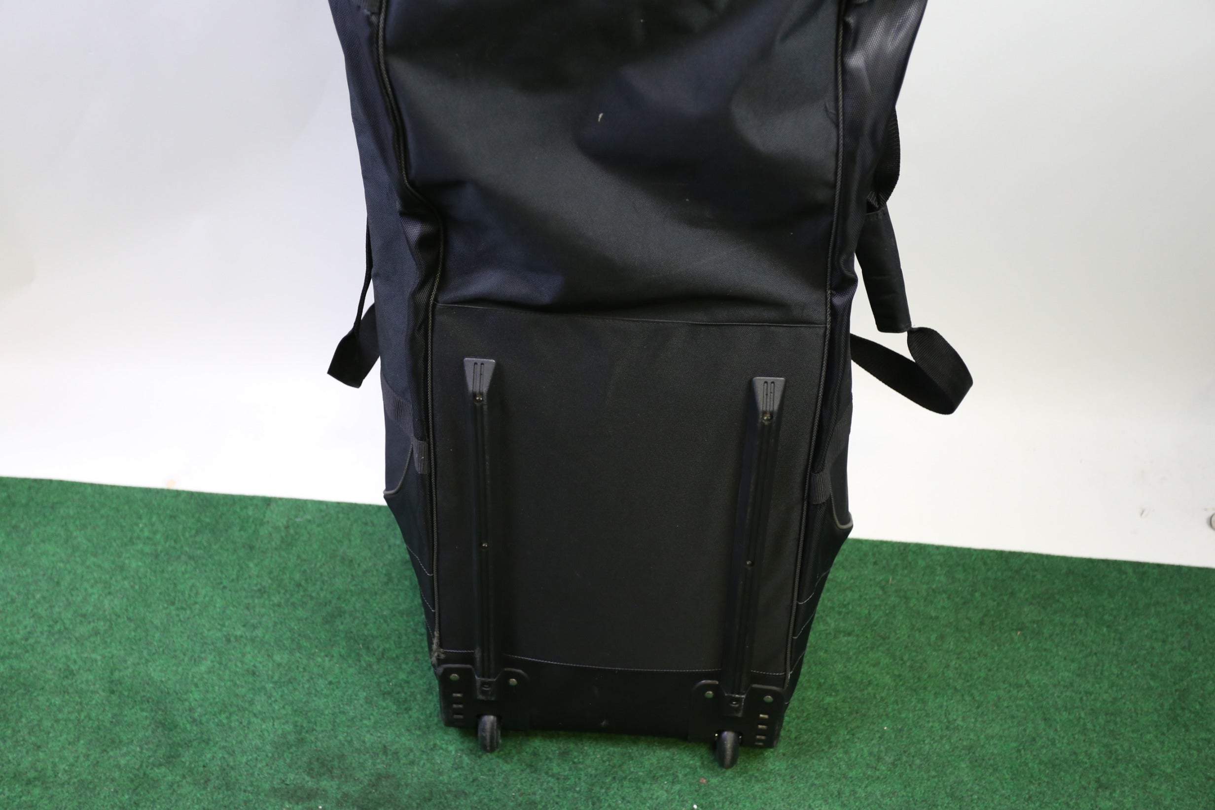 Premium Golf Travel Bag with Wheels - Durable Hard Shell Case for Golf Clubs - Perfect for Air Travel, Tournaments & Golf Vacations