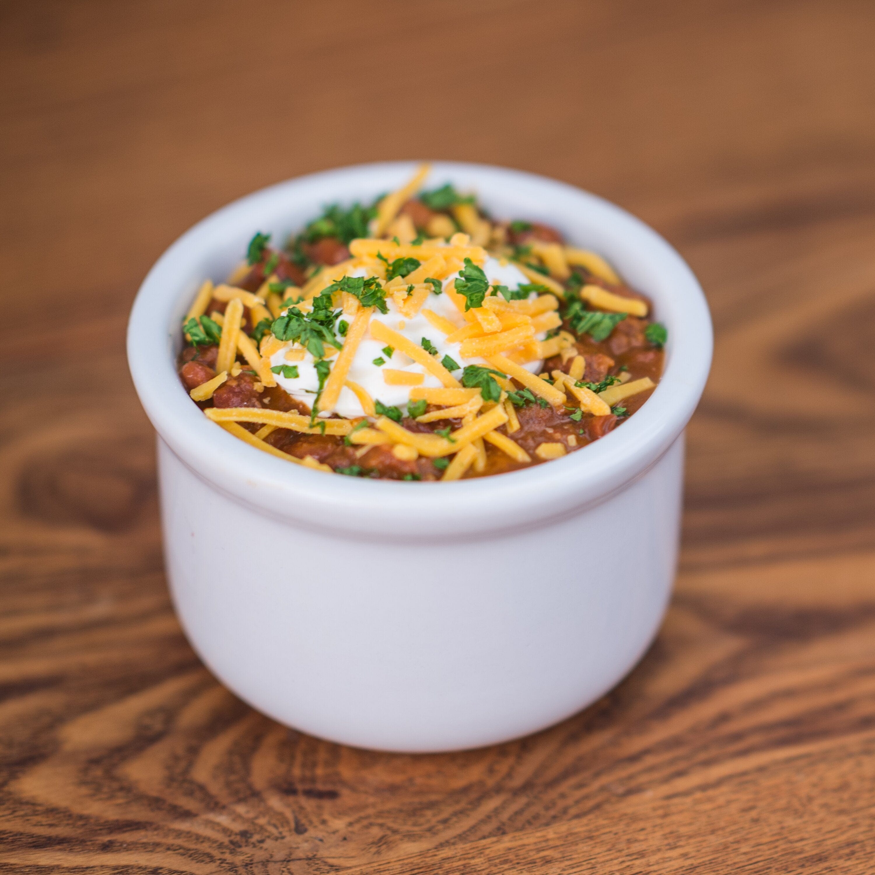 Premium White Porcelain Chili Bowl Set - 16oz Stoneware Soup & Cereal Bowl with Lid - Microwave & Dishwasher Safe - Perfect for Chili, Soup, Pasta & Desserts - Elegant Dining & Kitchen Serveware