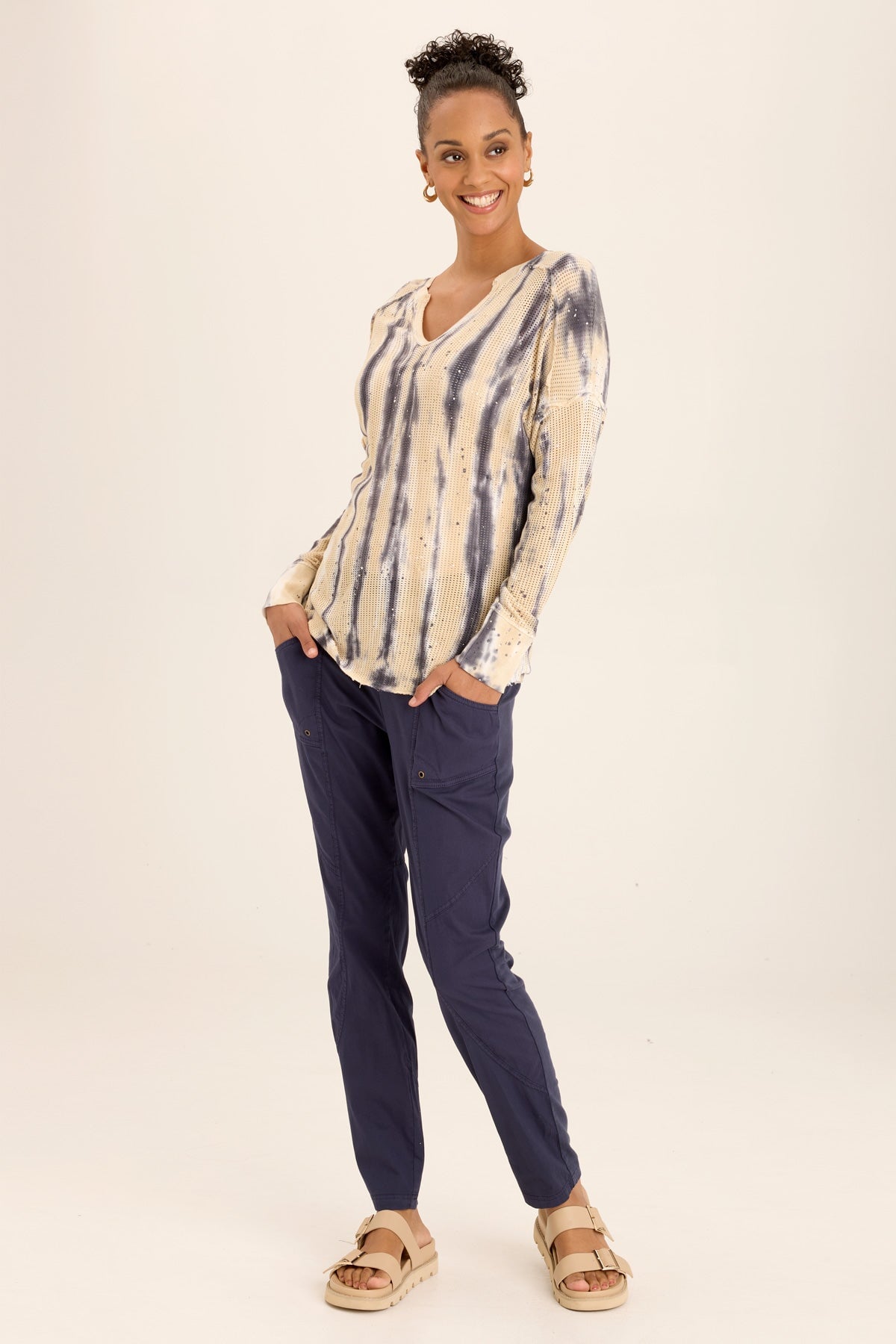 Bullock Mesh V Neck Pullover Sweater for Women - Lightweight Knit Top for Casual Wear & Layering - Perfect for Office, Date Night & Fall Outfits