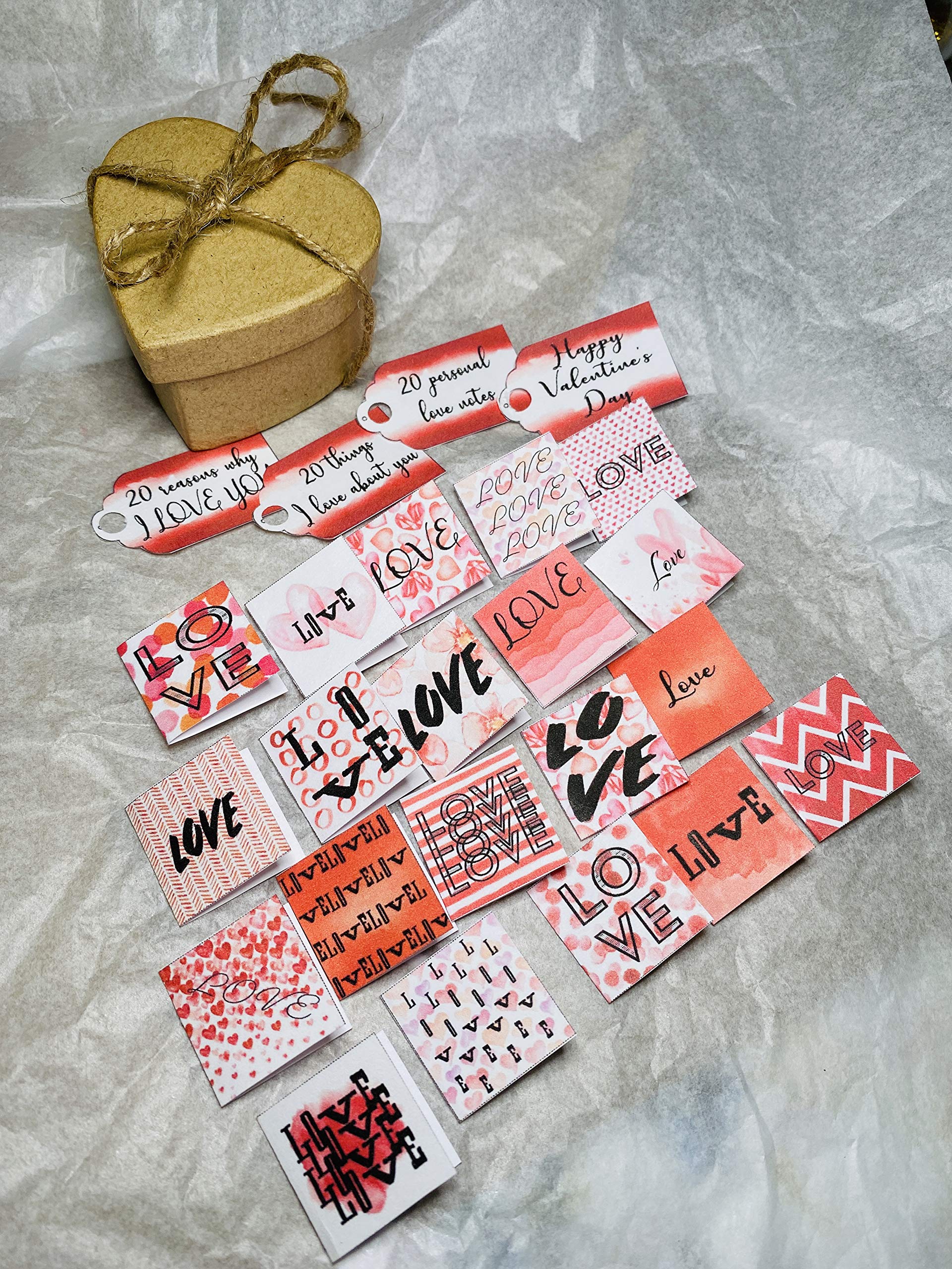 20 Tiny Love Cards in Heart Box - Valentine's Day Gift for Couples, Blank Note Cards with 