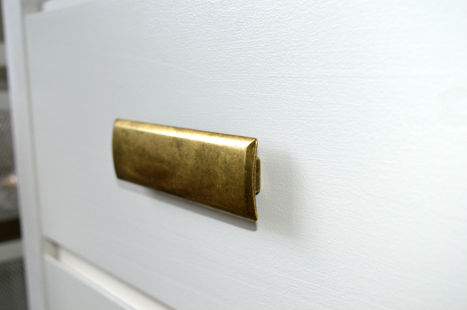 Vintage Aged Brass Rectangular Drawer Pulls - Classic Roman Style Cabinet Handles for Kitchen, Bathroom & Furniture (Set of 10) - Perfect for Home Renovation & DIY Projects