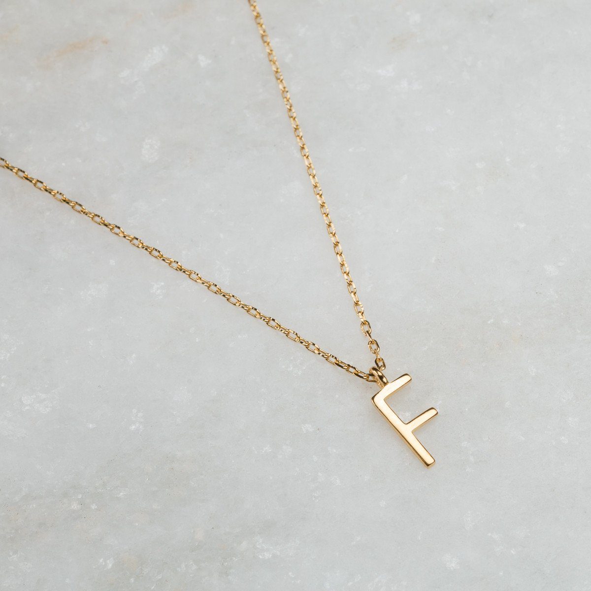 Personalized Initial Necklace for Women - Custom Name Letter Pendant Jewelry - Perfect Gift for Birthday, Anniversary & Valentine's Day - Elegant Everyday Wear & Special Occasions