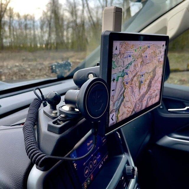 Garmin Tread Overland Edition GPS Navigator - Off-Road & Adventure Ready for Trucks, Jeeps & 4x4 Vehicles | Perfect for Camping, Hiking & Outdoor Exploration