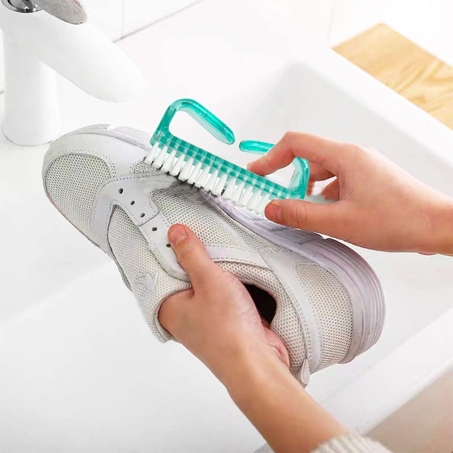 LA VENUST Exfoliating Brush Set of 2 - Dead Skin Remover & Body Scrubber for Men & Women - Perfect for Shower, Pedicure & Spa Treatments