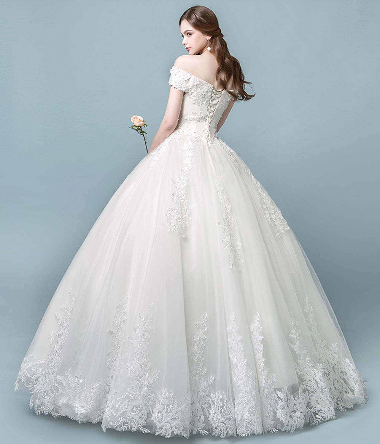 **Ivory Off-the-Shoulder Princess Wedding Dress with Lace Applique – Elegant Bridal Ball Gown for 2019 Brides – Perfect for Church, Beach, and Garden Weddings**