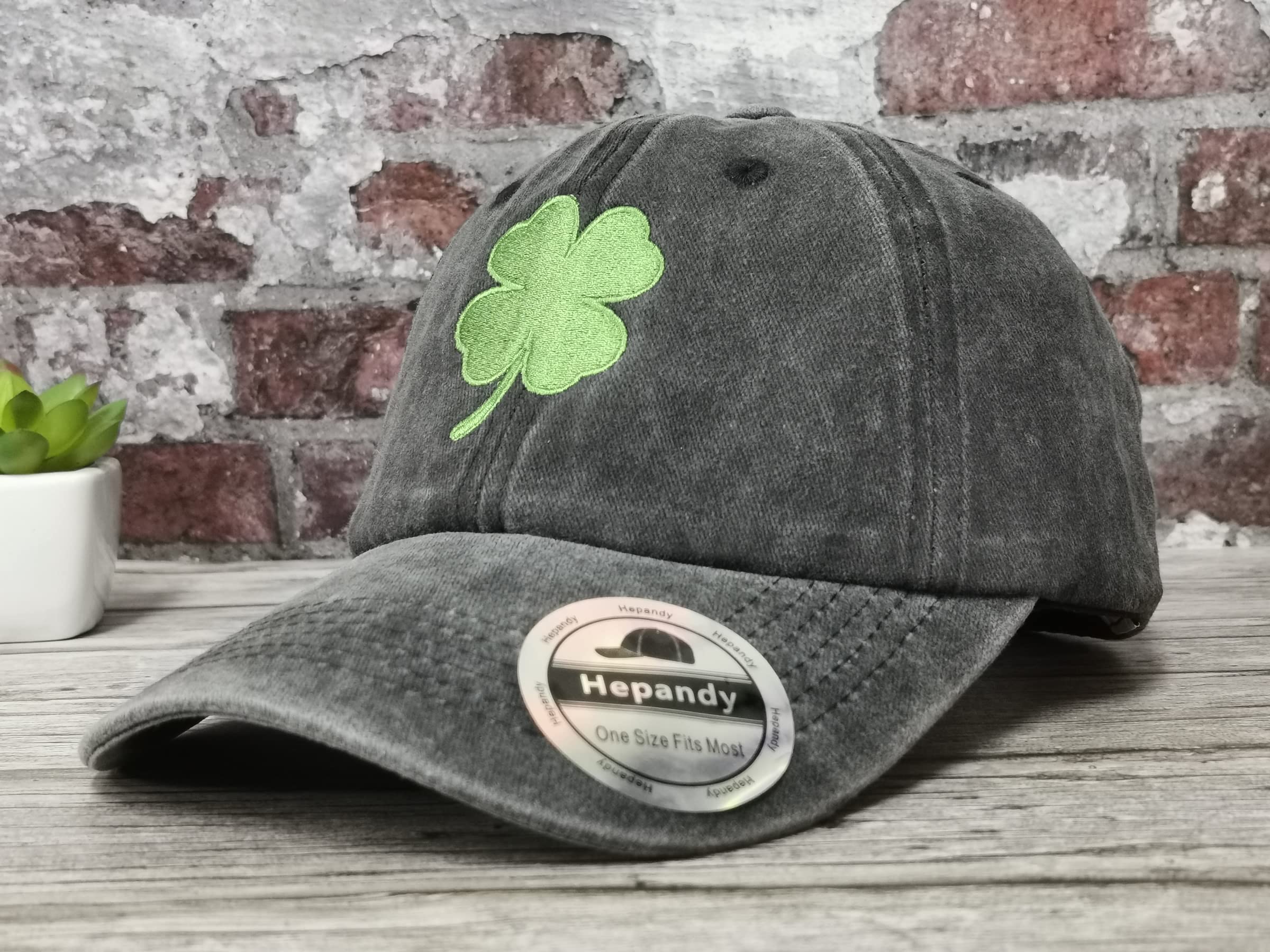Hepandy Embroidered Baseball Cap for Men & Women - Adjustable Dad Hat with Stylish Embroidery - Perfect for Golf, Outdoor Activities & Casual Wear