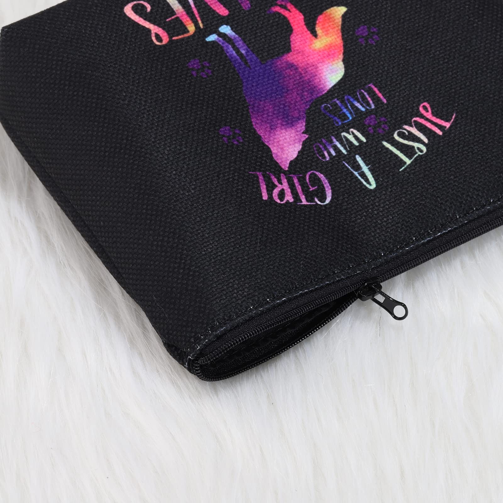 Howling Wolf Makeup Bag - Wolf Lover Gift, Cosmetic Zipper Pouch, Travel Toiletry Bag for Women - Perfect for Travel, Gym & Daily Essentials (Black Wolf Design)