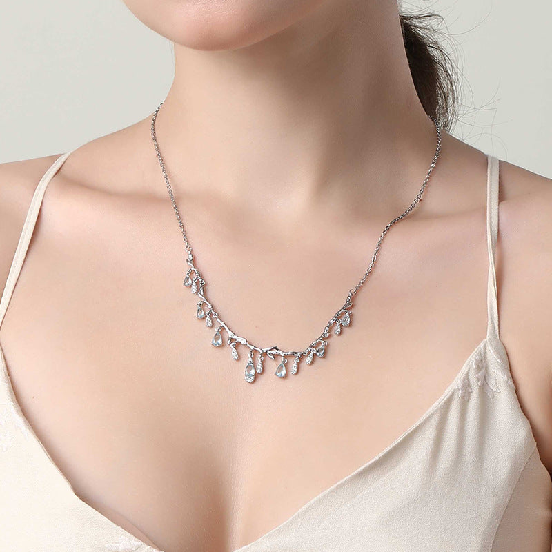 Elegant Teardrop Clavicle Charm Necklace for Women | Sterling Silver Minimalist Pendant Jewelry | Perfect for Date Night, Wedding & Everyday Wear | HN3235