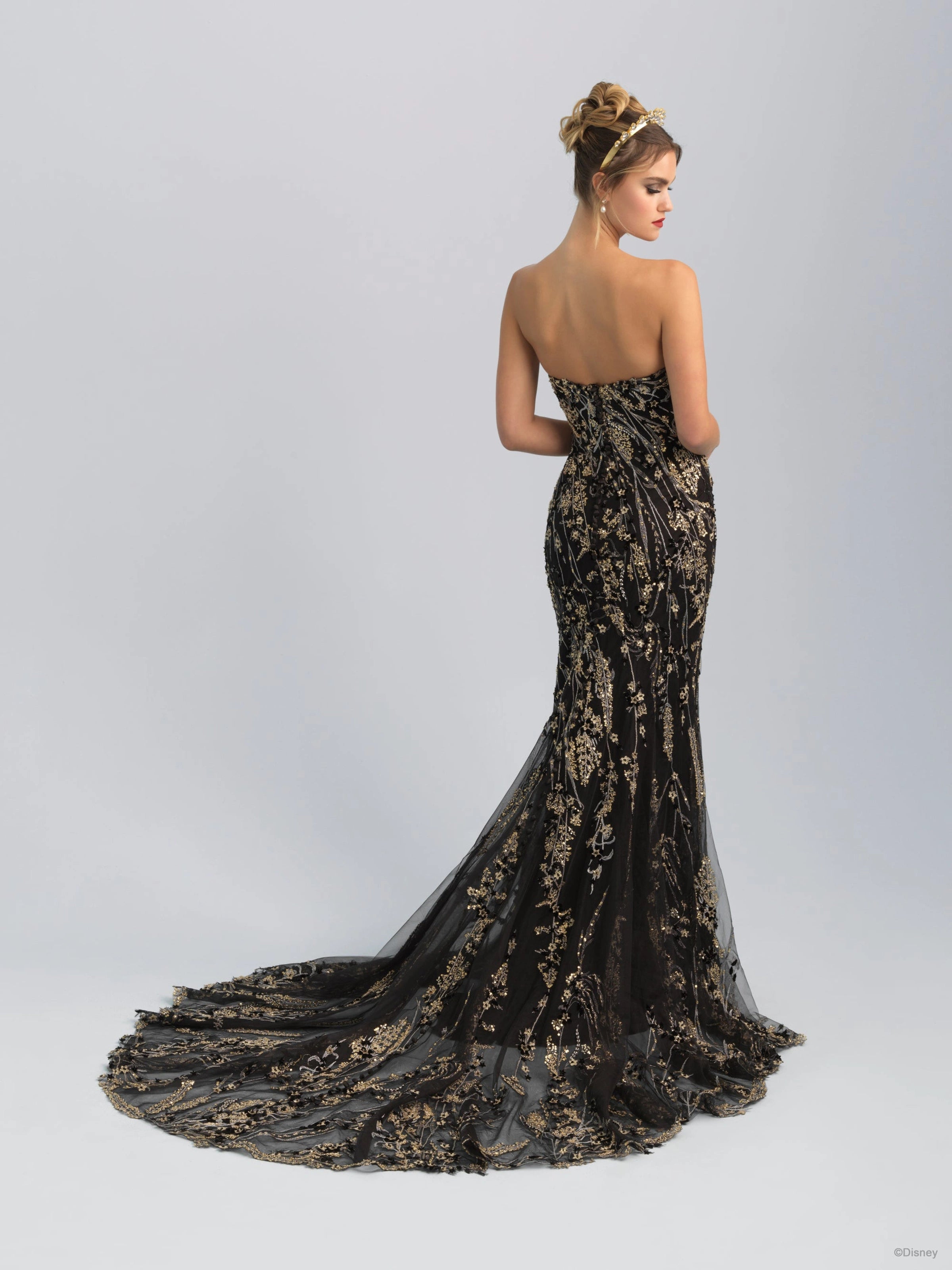 Allure DVL17 Plus Cape - Size 22 Wedding Dress for Bridal Gowns & Formal Occasions