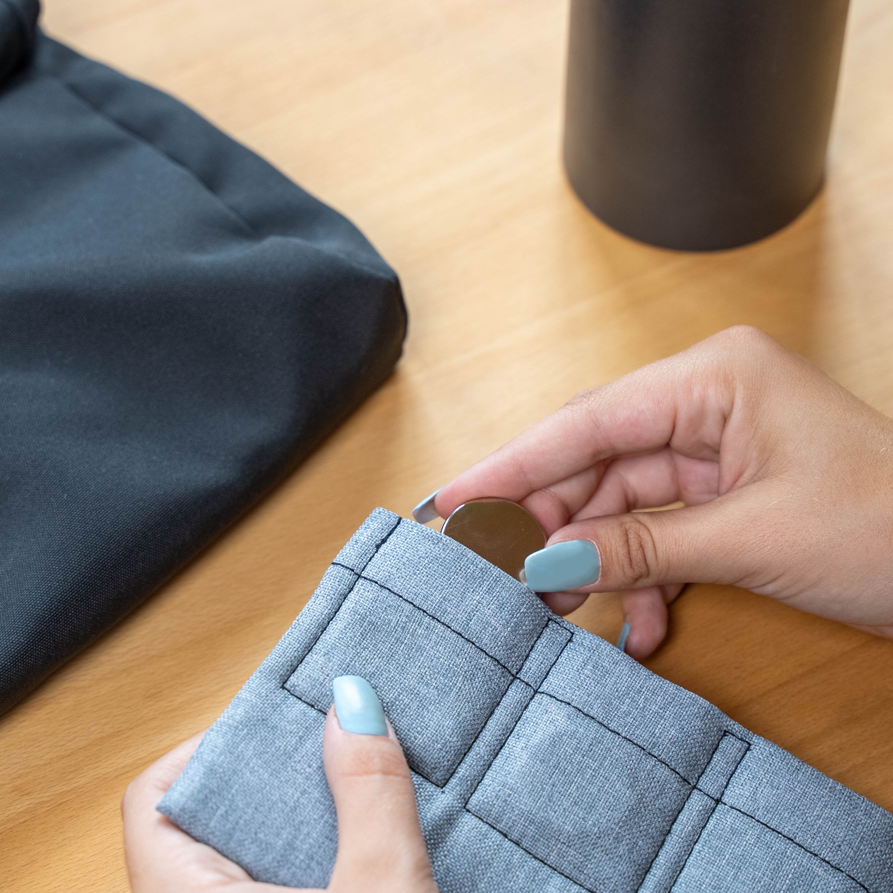 Magnetic Bag MEDIUM with Strip - Perfect for Office, Travel & Everyday Use