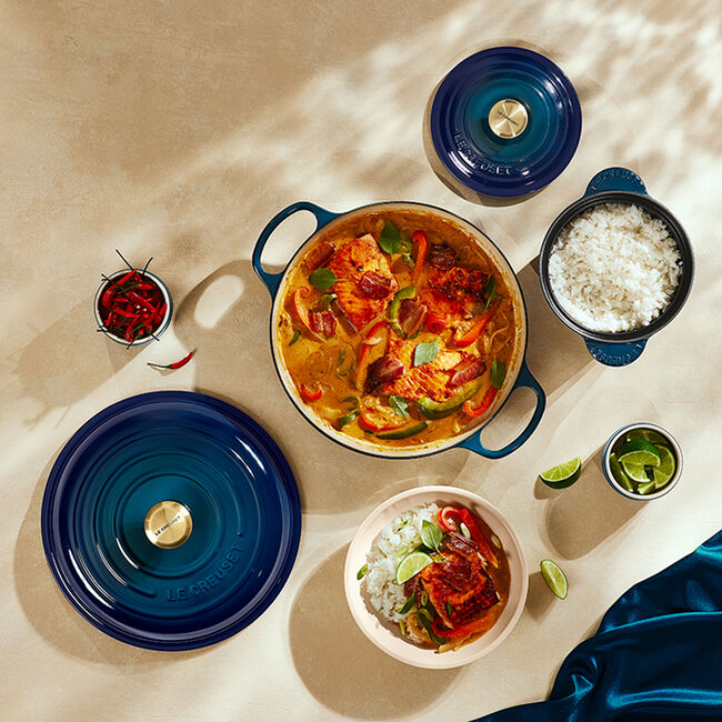 Le Creuset 4.7 Quart Enameled Cast Iron Braiser with Lid - Oyster Color | Perfect for Stovetop, Oven & Table Serving | Dutch Oven for Roasting, Braising & Slow Cooking