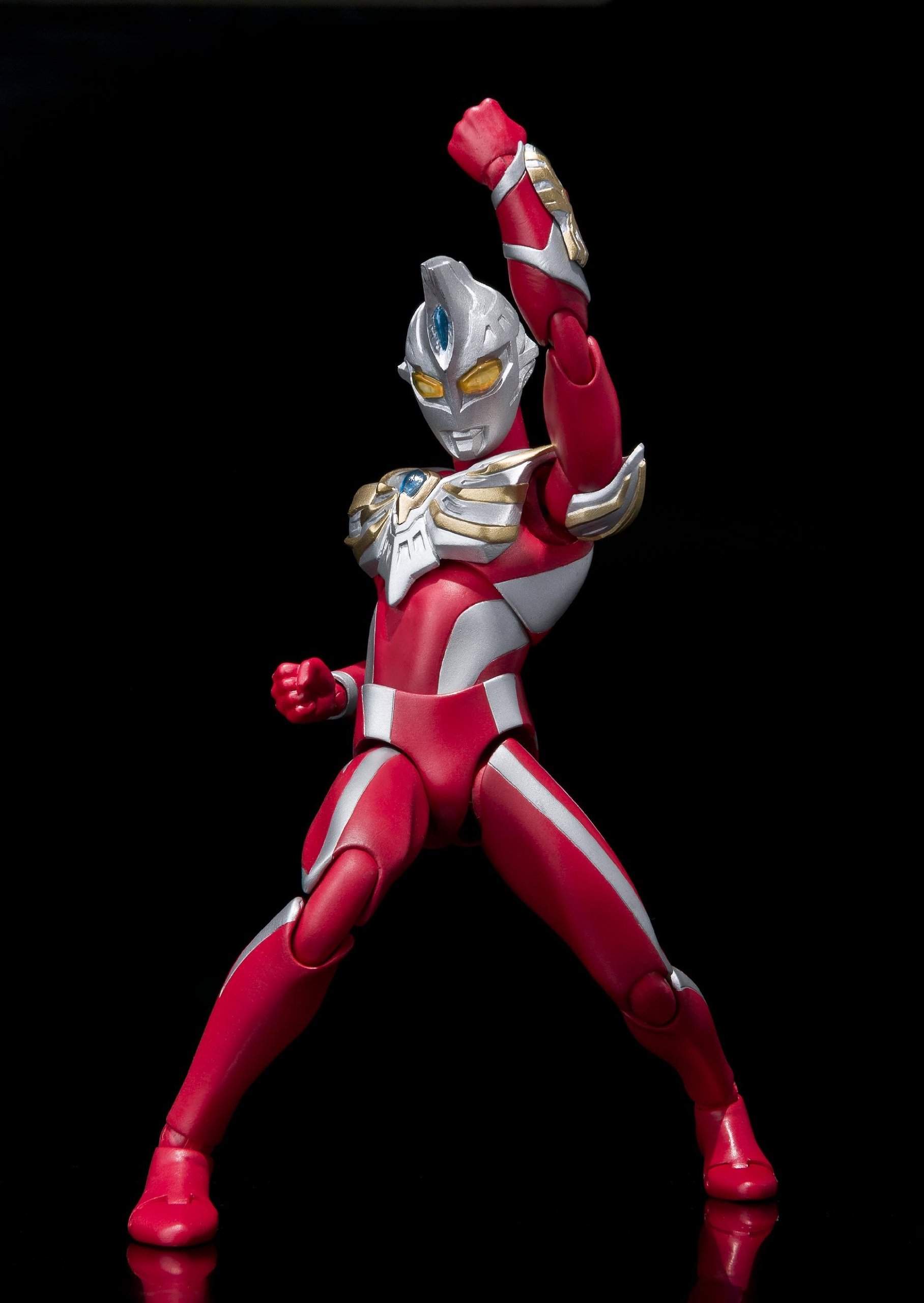 Ultra-Act Ultraman Max Action Figure - Collectible Japanese Anime Toy for Fans & Display - Perfect for Home Decor, Gifts, and Cosplay Scenes