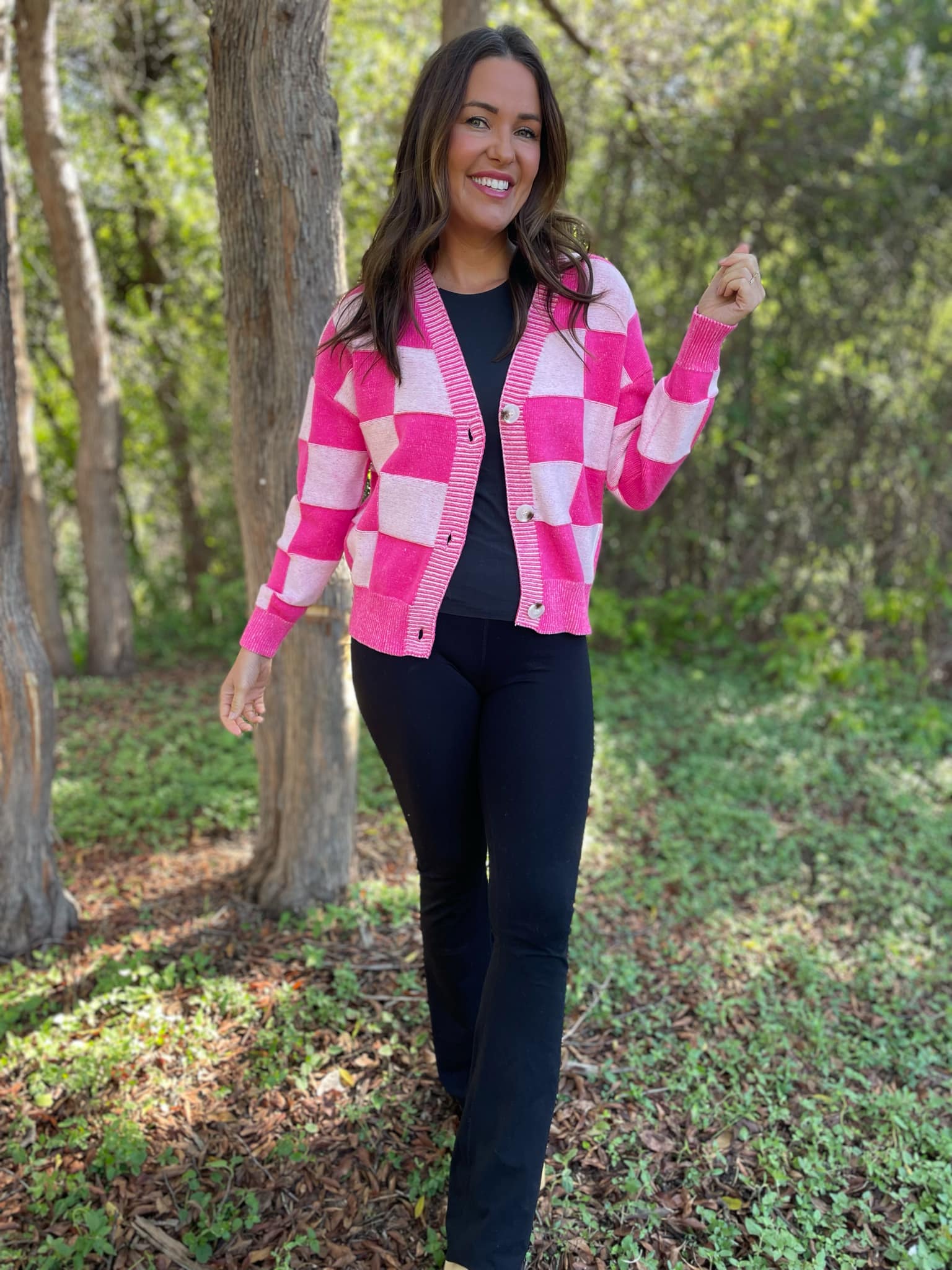 PREORDER: Stylish Checkered Cardigan for Women - 3 Color Options | Cozy Fall & Winter Fashion | Perfect for Casual Outfits, Office Wear & Date Nights