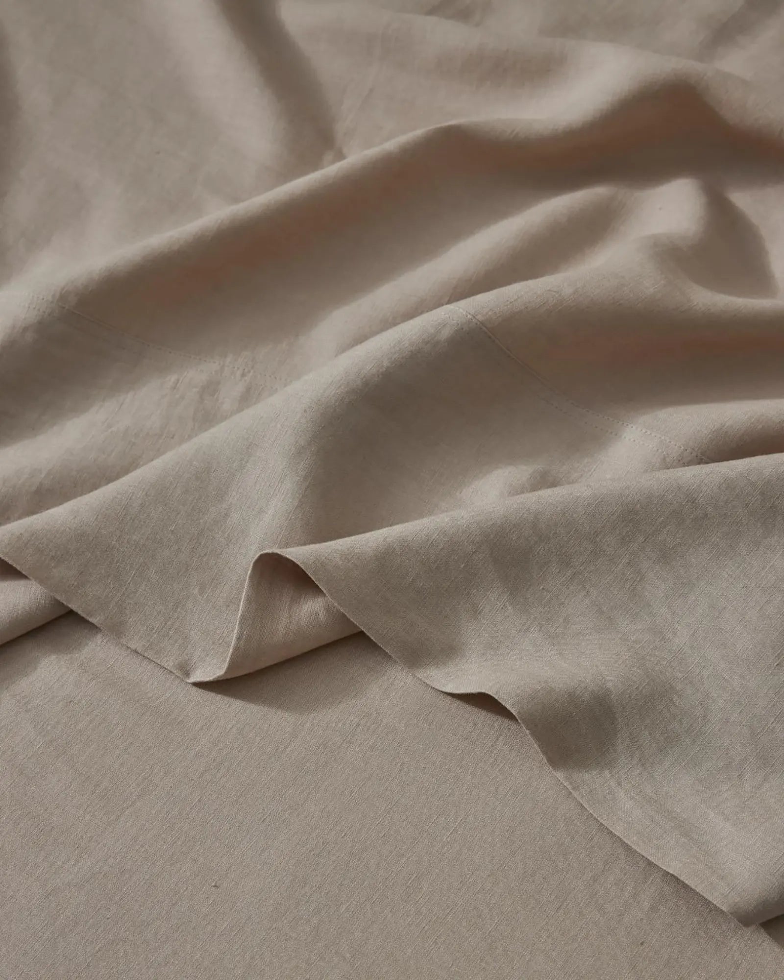 Premium Ravello Flat Sheet Set - 100% Breathable Cotton Shell - Soft & Comfortable for Bedroom, Hotel, Guest Room, Dormitory
