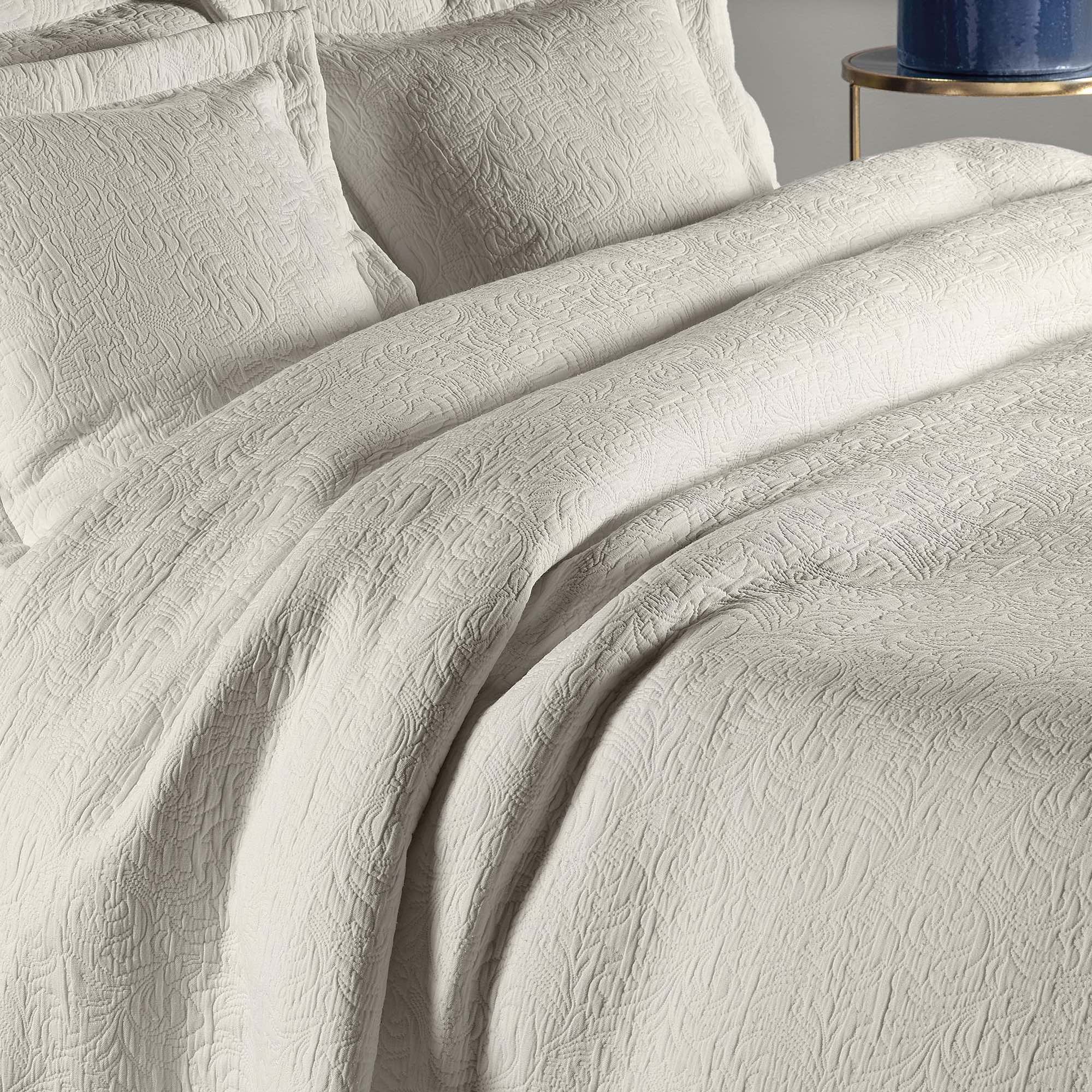 Forest Woven Linen Bedspread - Soft & Breathable Bed Cover for Cozy Bedroom Decor | Perfect for Master Bedroom, Guest Room & Boho Chic Home Decor