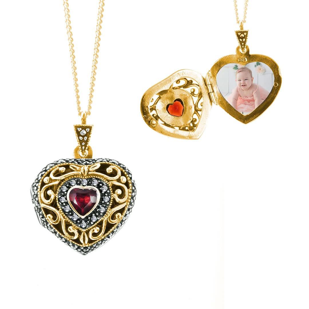 Vintage Garnet Heart Locket Necklace in Gold - Perfect for Valentine's Day Gifts, Anniversary Presents & Romantic Occasions