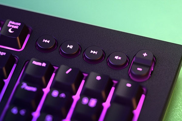 Razer Cynosa V2 Membrane Gaming Keyboard - US Layout with Chroma RGB Backlighting for PC Gaming, Typing & Office Work