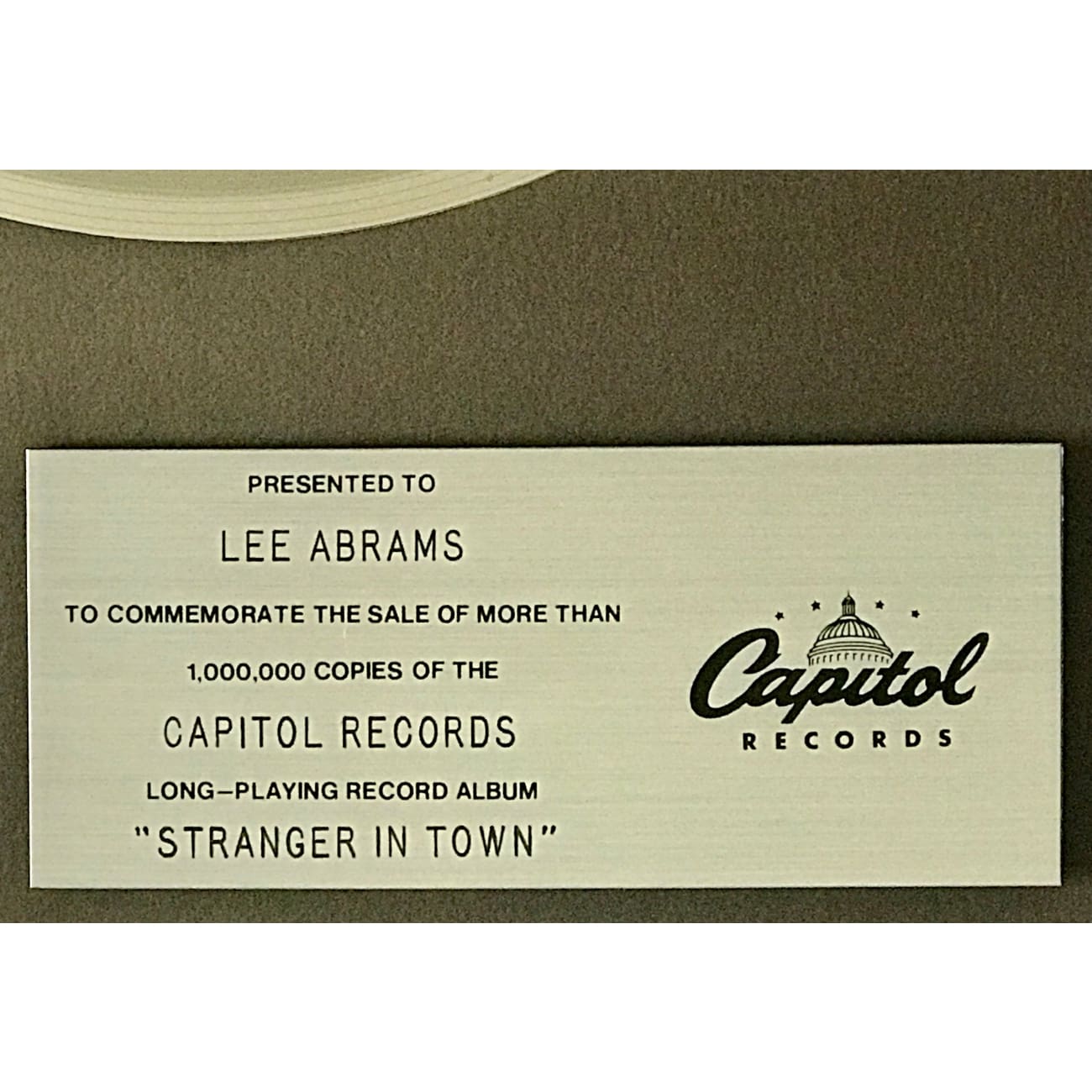 Bob Seger & The Silver Bullet Band - Stranger In Town Vinyl Record LP | Capitol Records Award-Winning Classic Rock Album | Perfect for Collectors & Music Lovers