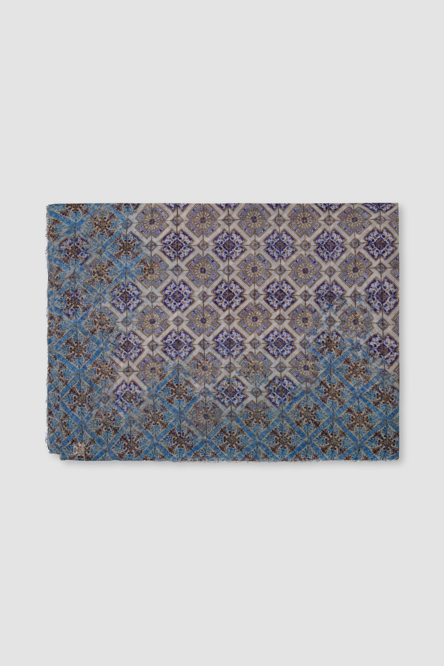 Faliero Sarti Richard Blue Scarf - Luxury Italian Cashmere Wrap for Women - Perfect for Winter Fashion, Office Wear & Gift Giving