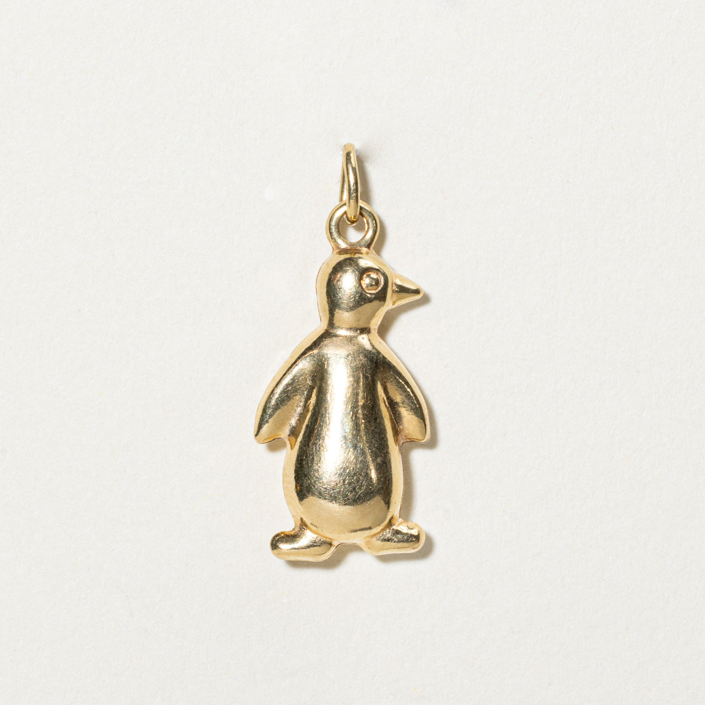 18K Yellow Gold Penguin Charm Pendant - Elegant Jewelry Gift for Women, Perfect for Christmas, Birthday & Anniversary - Ideal for Layering Necklaces & Everyday Wear
