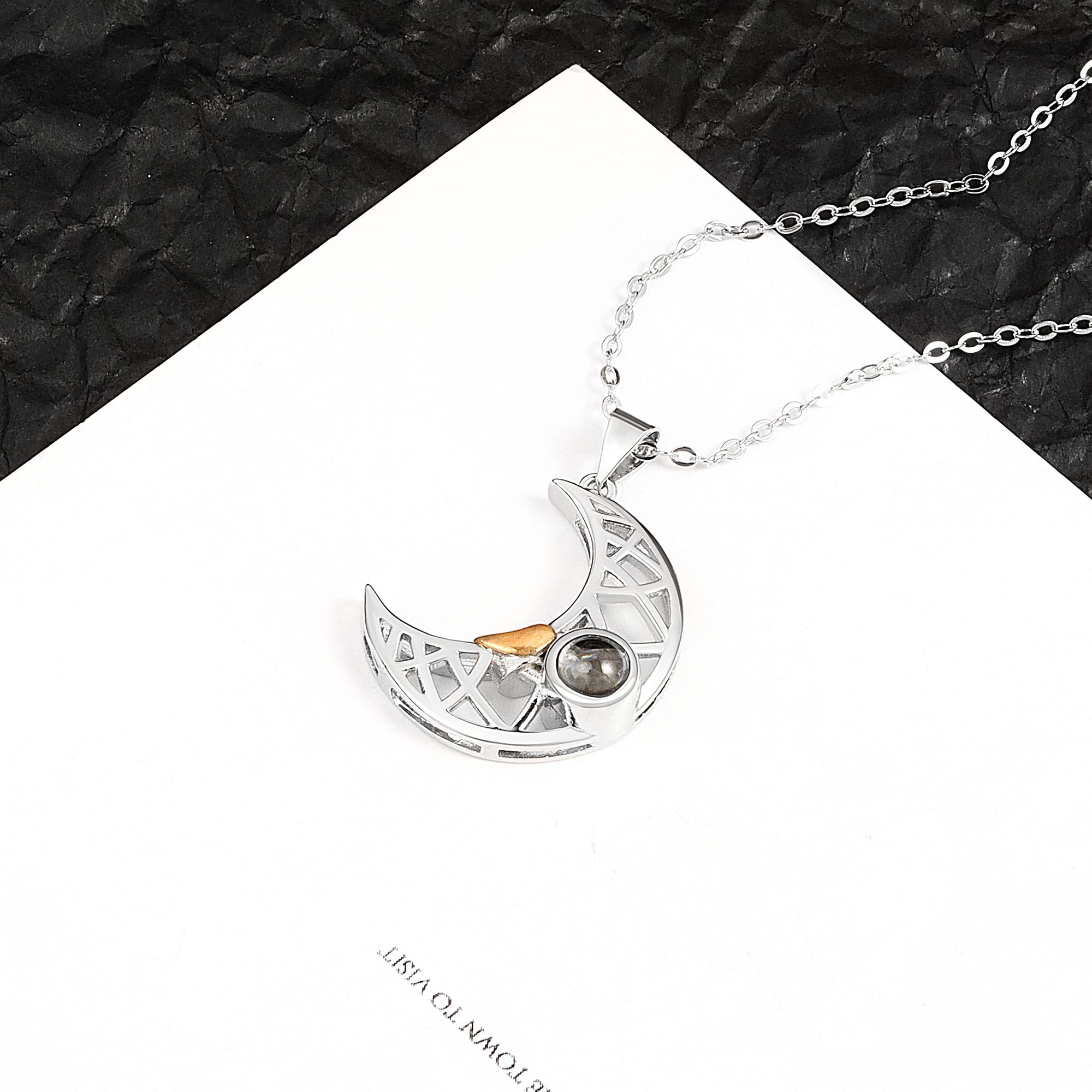 Magnetic Couple Necklaces Set - 2 PCS Matching Moon & Sun Pendant Necklaces for Couples, BFF, Him & Her | Romantic Gifts for Anniversary, Valentine's Day | Perfect for Date Nights & Special Occasions