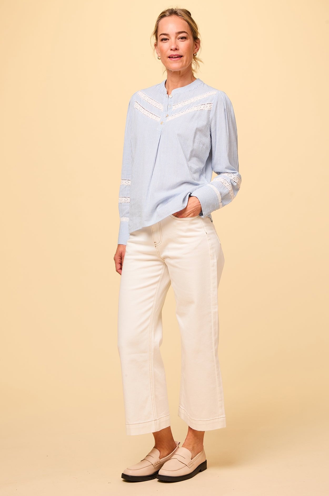 Stylish Denim Wide Leg Crop Jean in Ecru - Perfect for Casual Outfits & Everyday Wear