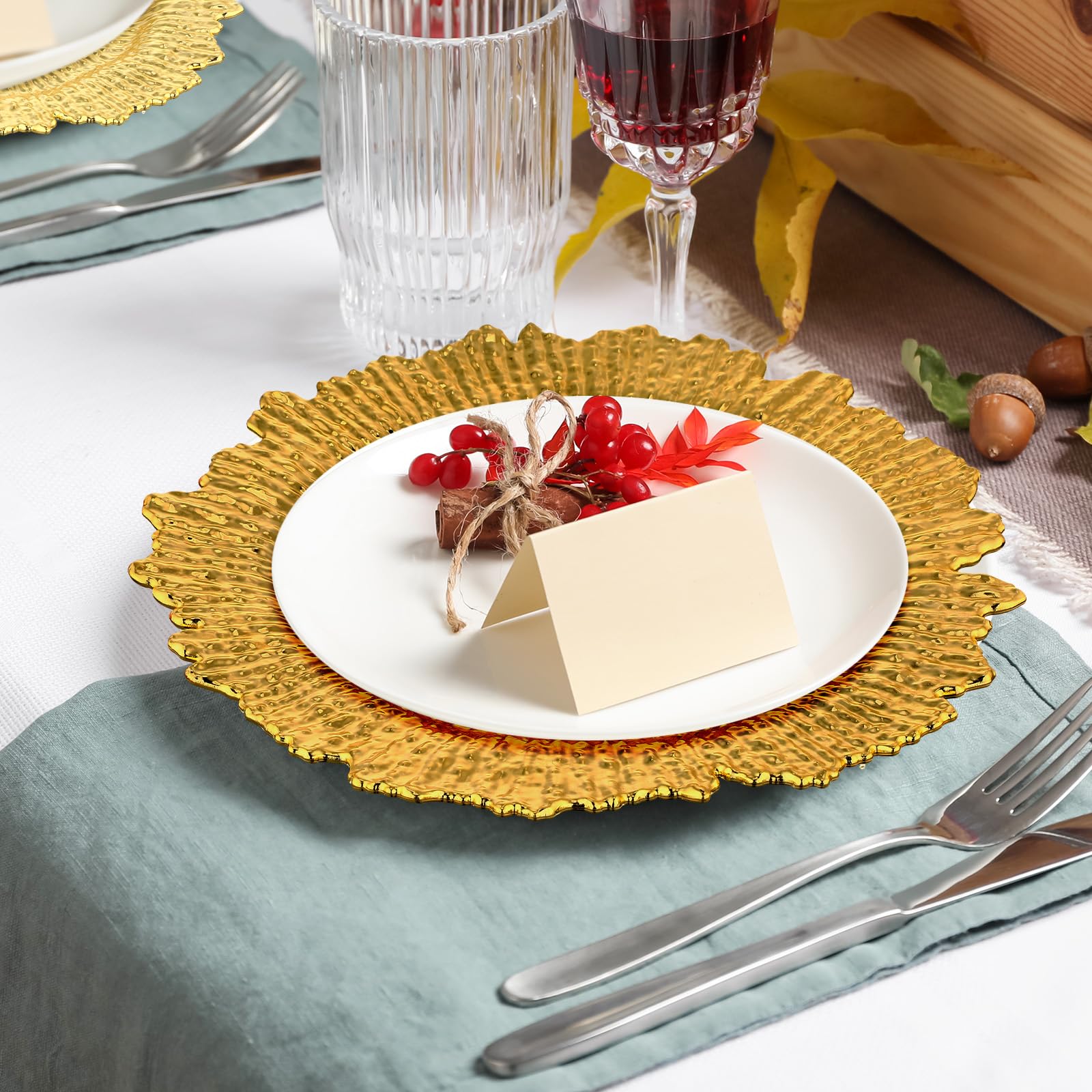 32 Pack Gold Charger Plates Set - 13 Inch Floral Plastic Decorative Dinner Plates for Wedding, Party & Table Setting - Elegant Reef Chargers Serving Trays for Formal Dining & Special Occasions