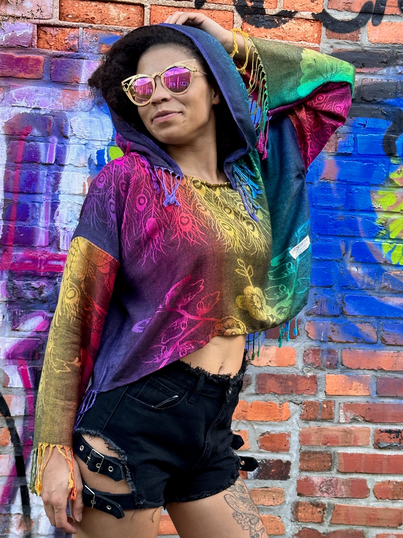 PASH LS Crop Top - Rainbow Feathers Print | Trendy Long Sleeve Cropped Shirt for Women | Perfect for Music Festivals, Parties & Casual Outfits