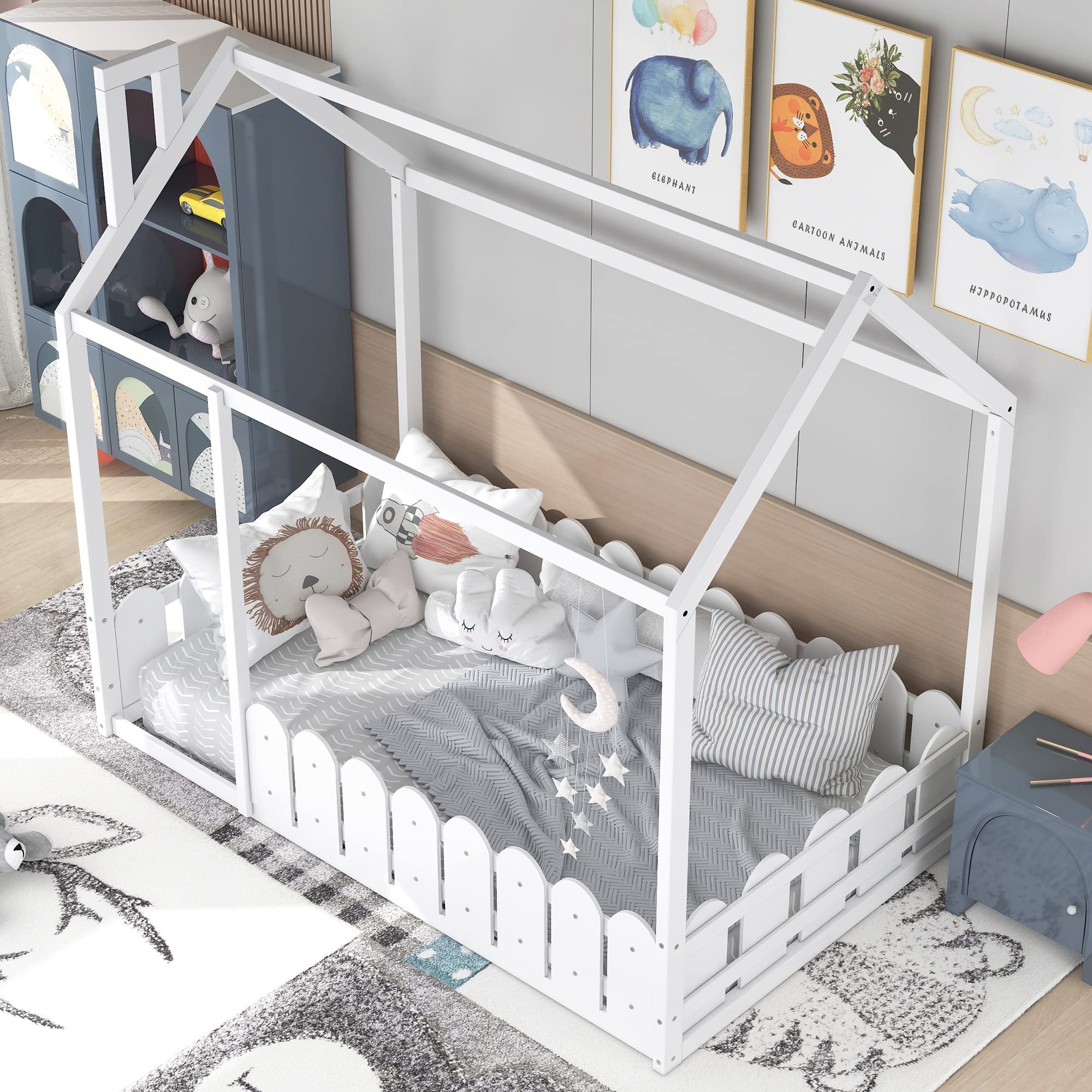 LZ LEISURE ZONE Twin House Bed Frame - Wooden Low Profile Floor Bed with Roof & Fence - White Twin Size Kids Bed for Playroom, Nursery or Bedroom - Perfect Montessori Style Toddler Bed for Safe Sleep & Play