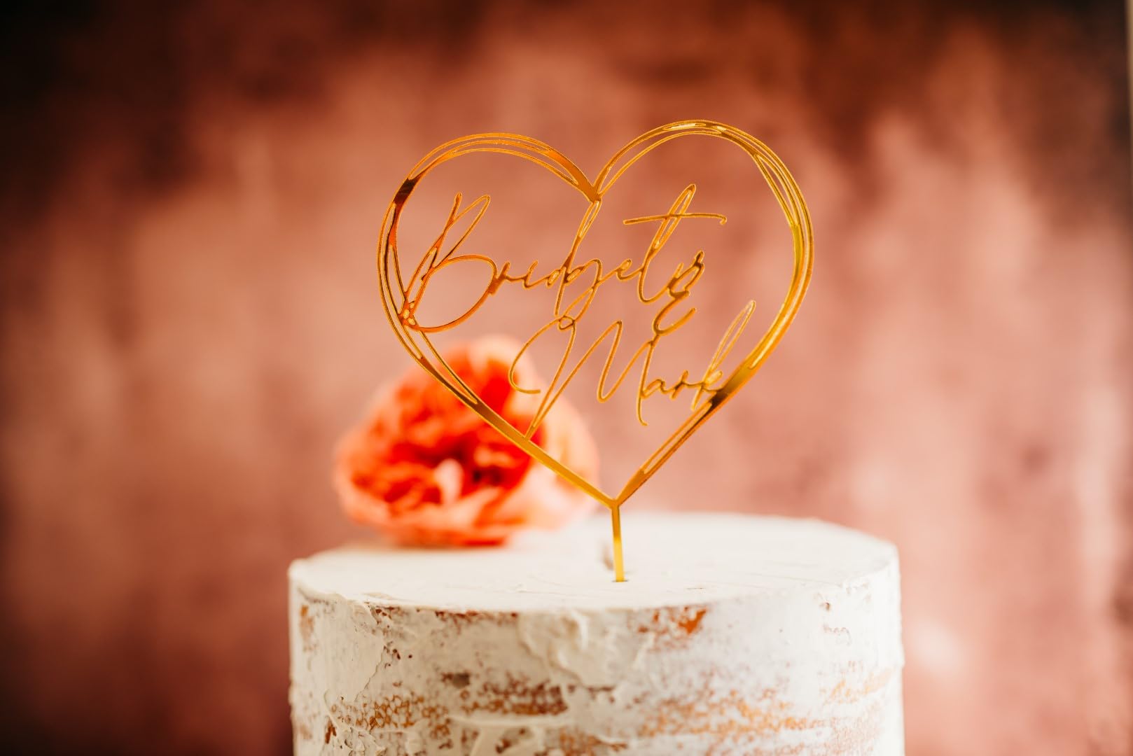Custom Cursive Heart Wedding Cake Topper - Personalized Acrylic & Wood Cake Decor with Modern Handwriting - Elegant Rustic Birthday & Anniversary Cake Topper for Weddings, Anniversaries & Special Celebrations