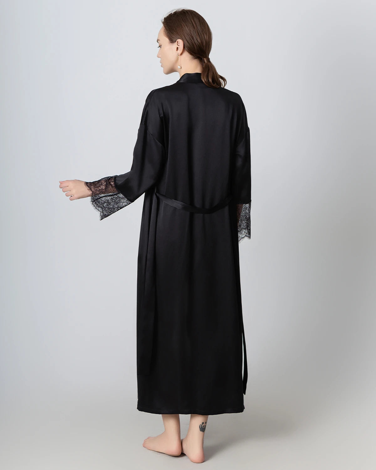 Elegant Full Length Lace Silk Robe for Women - Luxury Bridal Nightgown, Wedding Lingerie & Boudoir Photo Shoot Dress - Perfect for Honeymoon, Anniversary Gift & Special Occasions