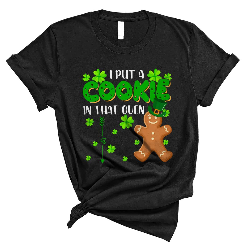Happy St. Patrick's Day Gingerbread Pregnancy Shamrock Couple Unisex T-Shirt - Funny Irish Cookie Baking Theme - Perfect for St. Patrick's Parties, Pregnancy Announcements & Couple Matching Outfits