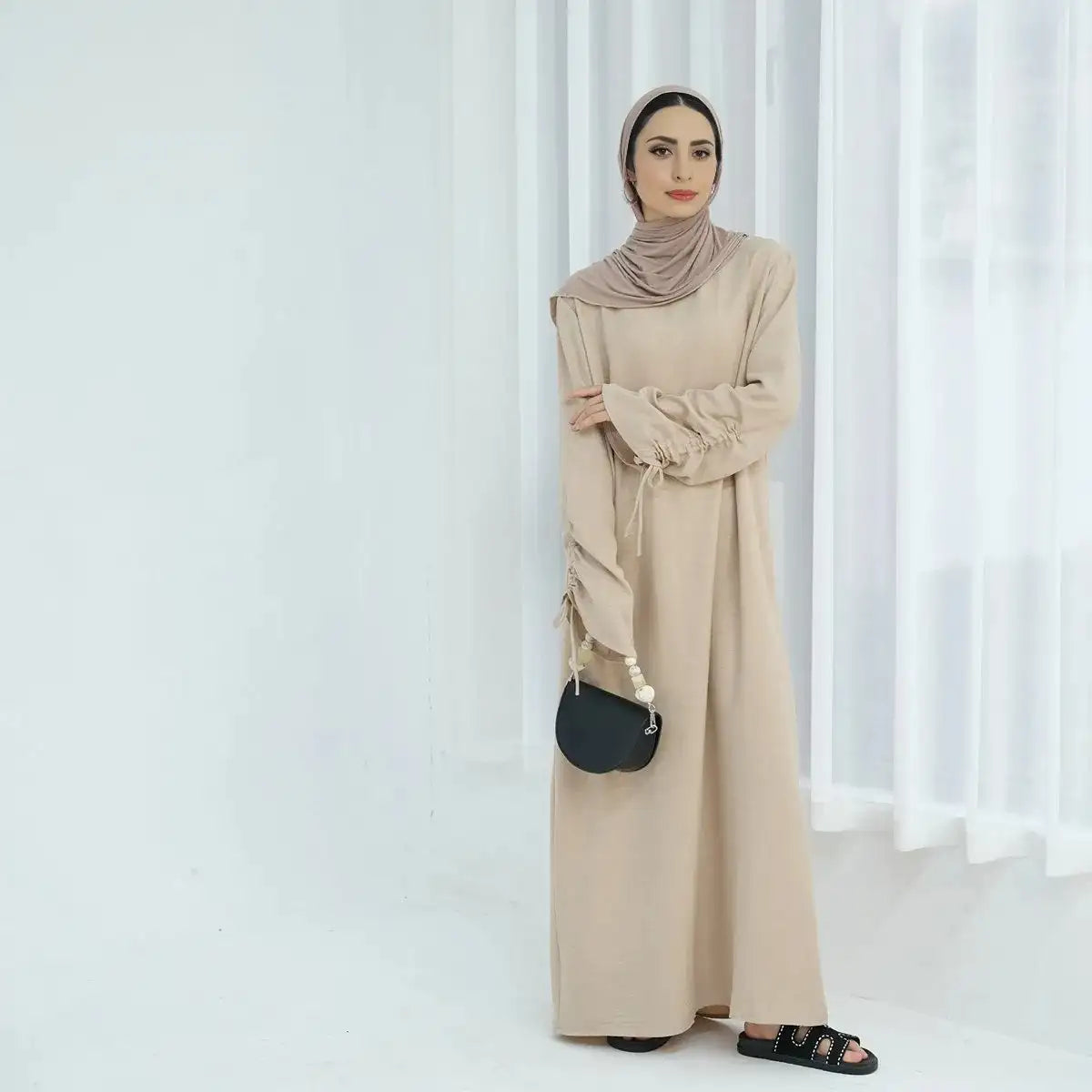 Elegant Strapped Cuff Abaya Dress for Women - Modest Islamic Fashion - Perfect for Prayer, Eid, and Special Occasions