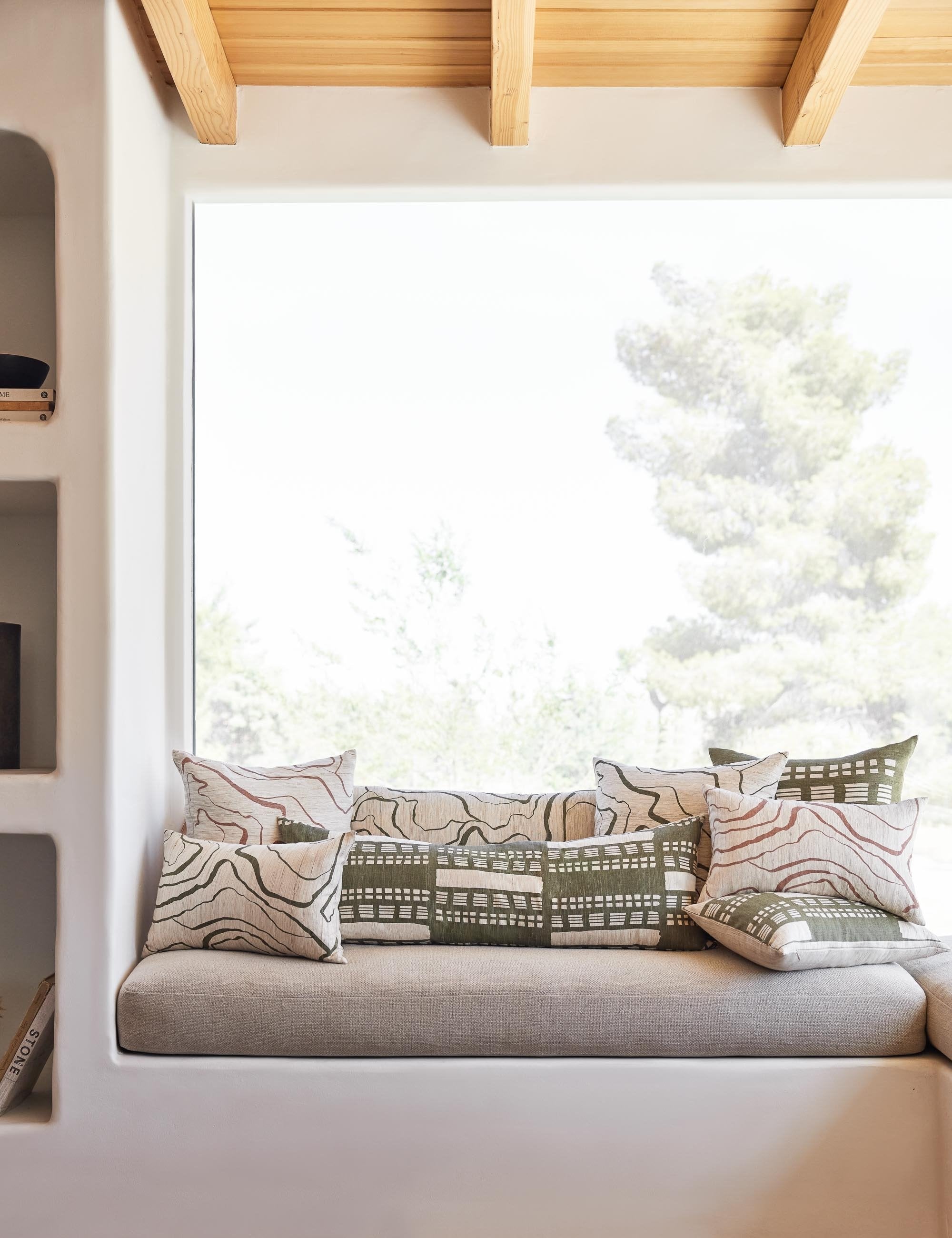 Élan Byrd Canyon Pillow - Premium Comfort for Back, Neck & Shoulder Support - Perfect for Home, Office & Travel Use