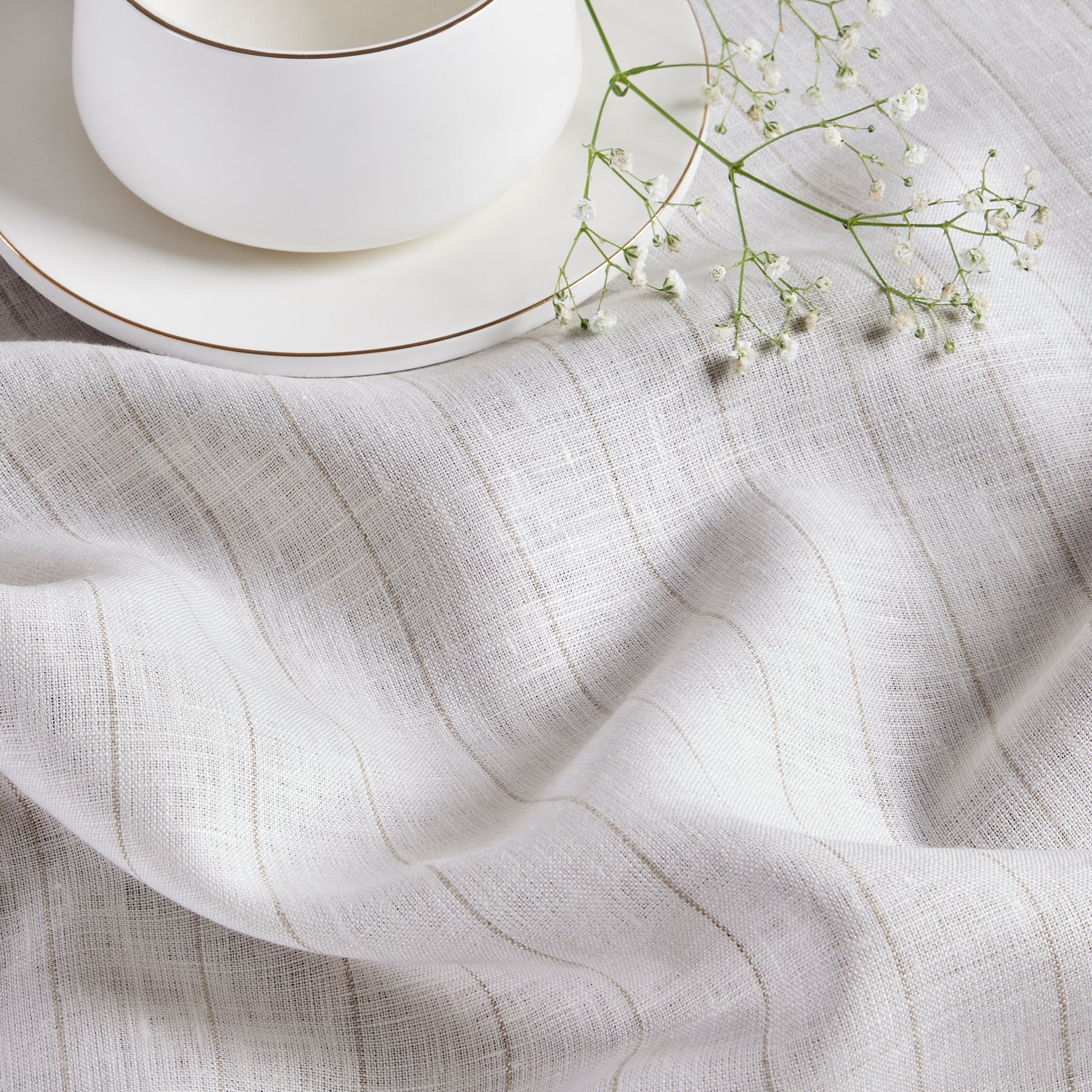 Elegant Pinstripe Table Runner for Dining & Events - Perfect for Weddings, Parties & Home Decor