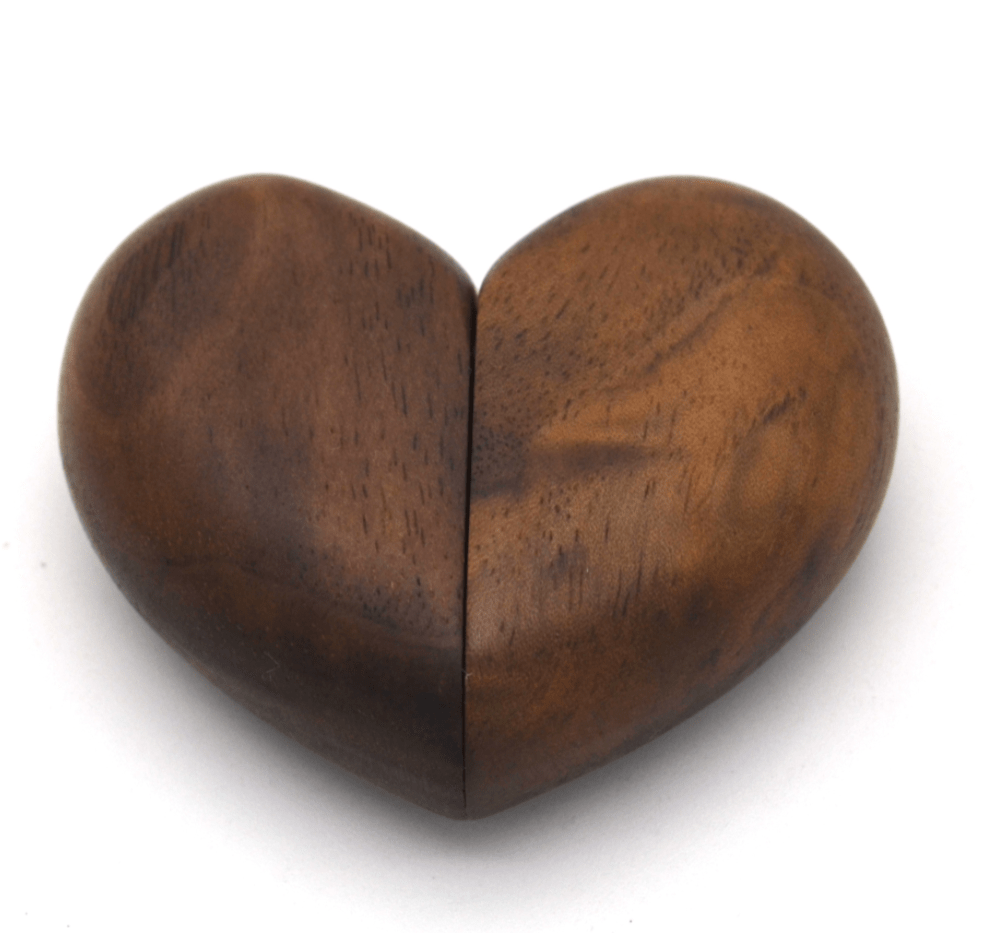 Heart Shaped Wedding Engagement Ring Box - Velvet Jewelry Gift Box for Proposals, Anniversaries & Bridal Jewelry Storage - Perfect for Romantic Proposals & Special Occasions