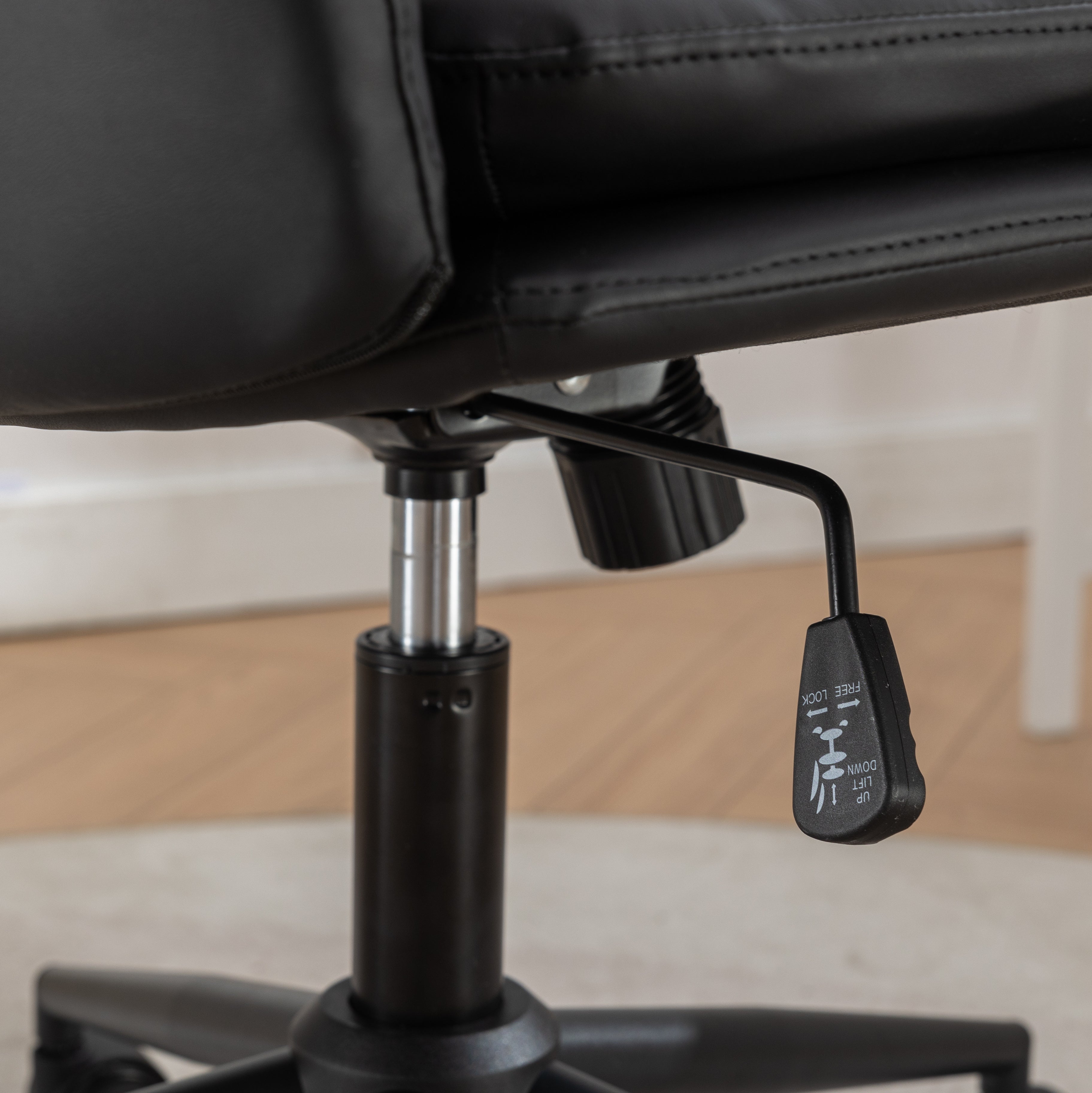 Roundhill Furniture Bizerte Adjustable Swivel Criss Cross Chair - Wide Seat Ergonomic Office Chair for Home & Workspace - Perfect for Desk Work, Gaming & Study Sessions