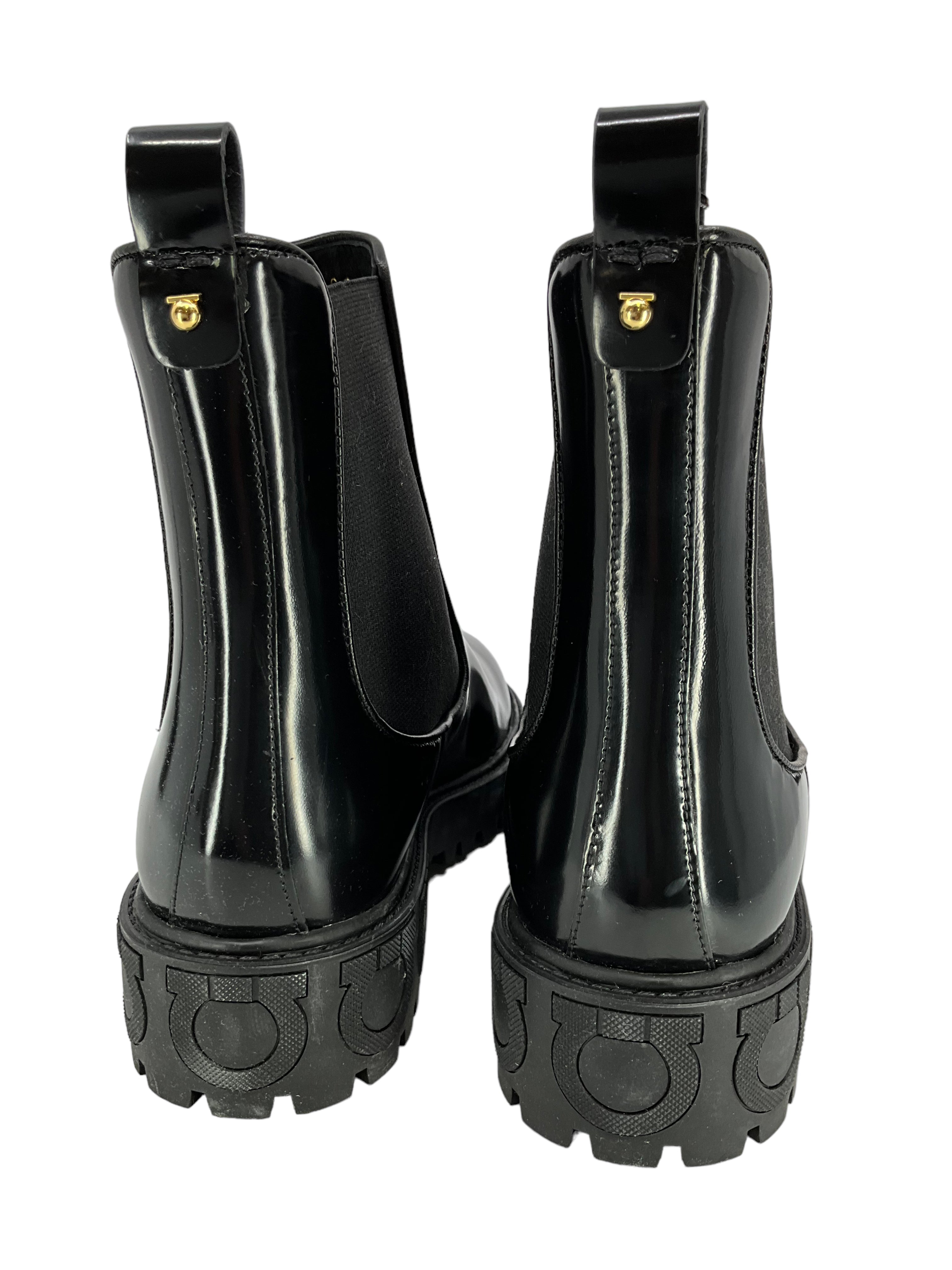 Salvatore Ferragamo Gancini Sole Chelsea Boots for Men - Size 9 US | Luxury Leather Ankle Boots for Business, Casual & Winter Wear