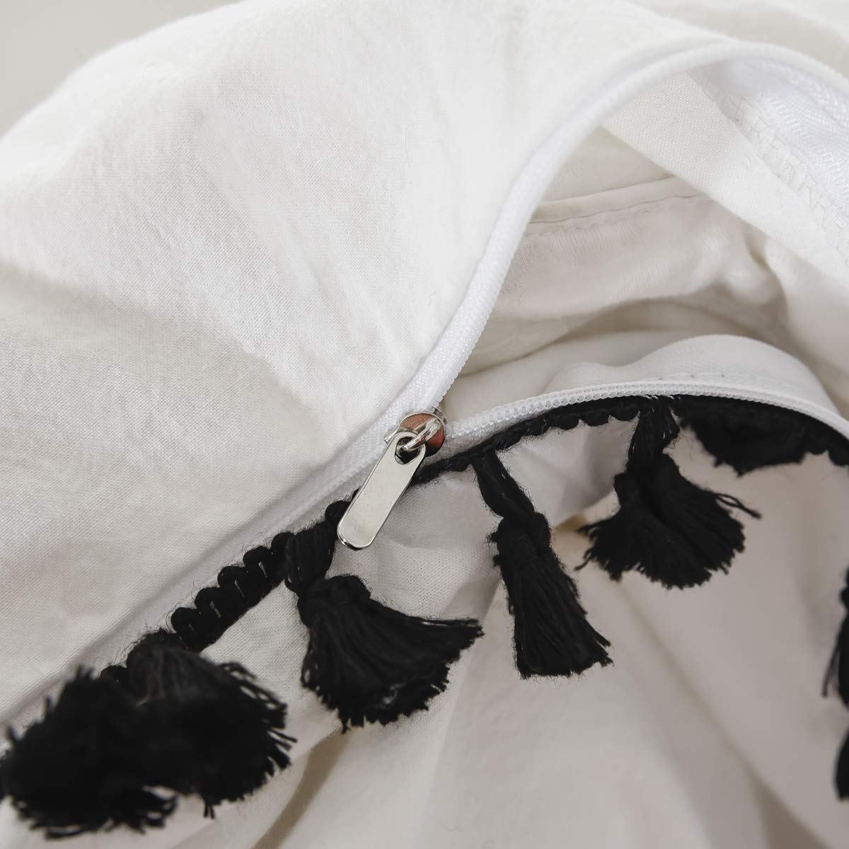 Boho Duvet Cover Set Queen Size - 3 Piece Tassel Fringe Bedding Set with Zipper Closure | Soft Washed Cotton Linen Feel in Black & White | Breathable & Comfortable for Bedroom Decor, Guest Room, or Bohemian Style Home