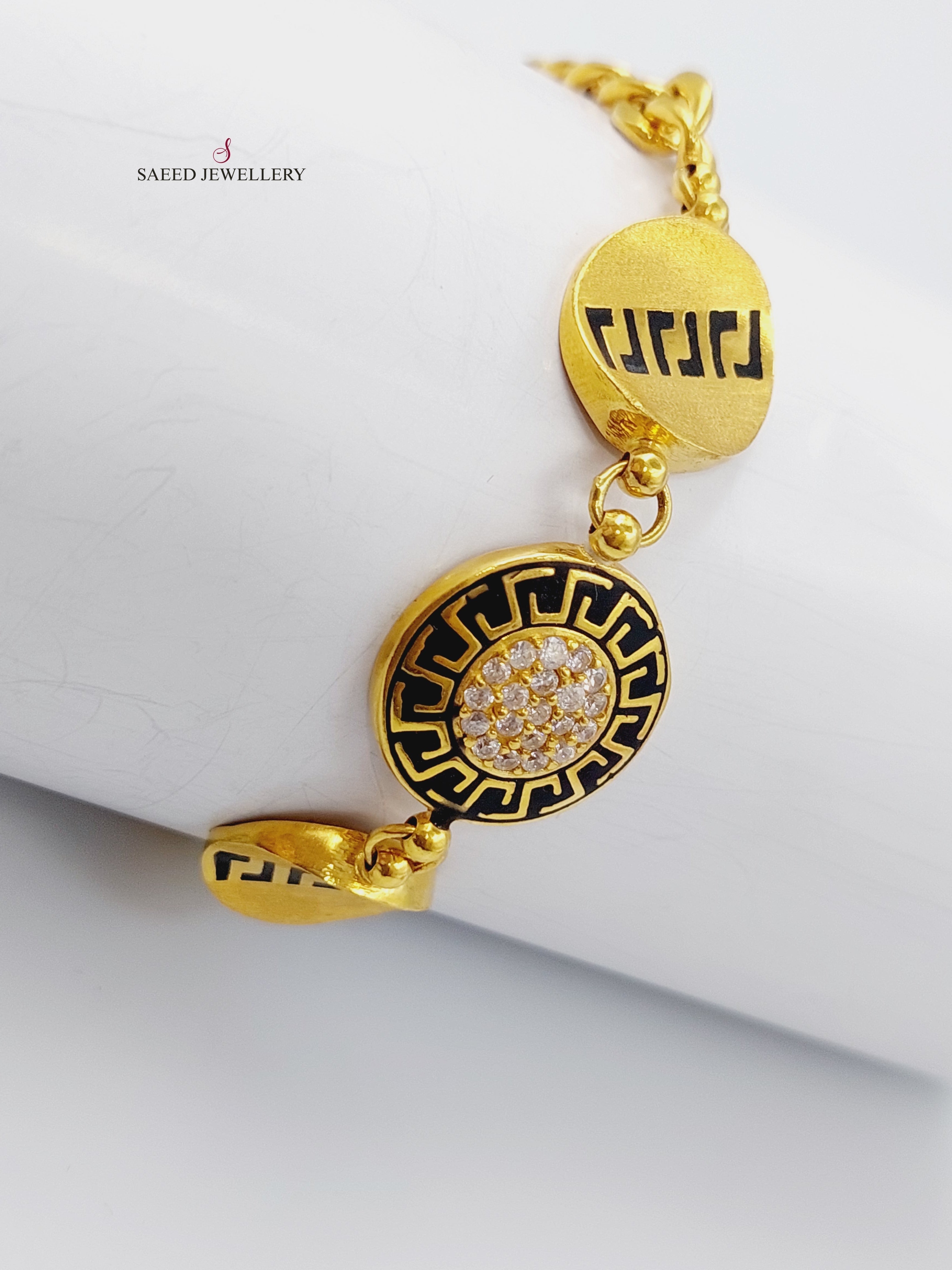 Stylish Enamel Zirconia Bracelet for Women - Elegant Cubic Zirconia Jewelry Gift for Birthday, Anniversary & Special Occasions