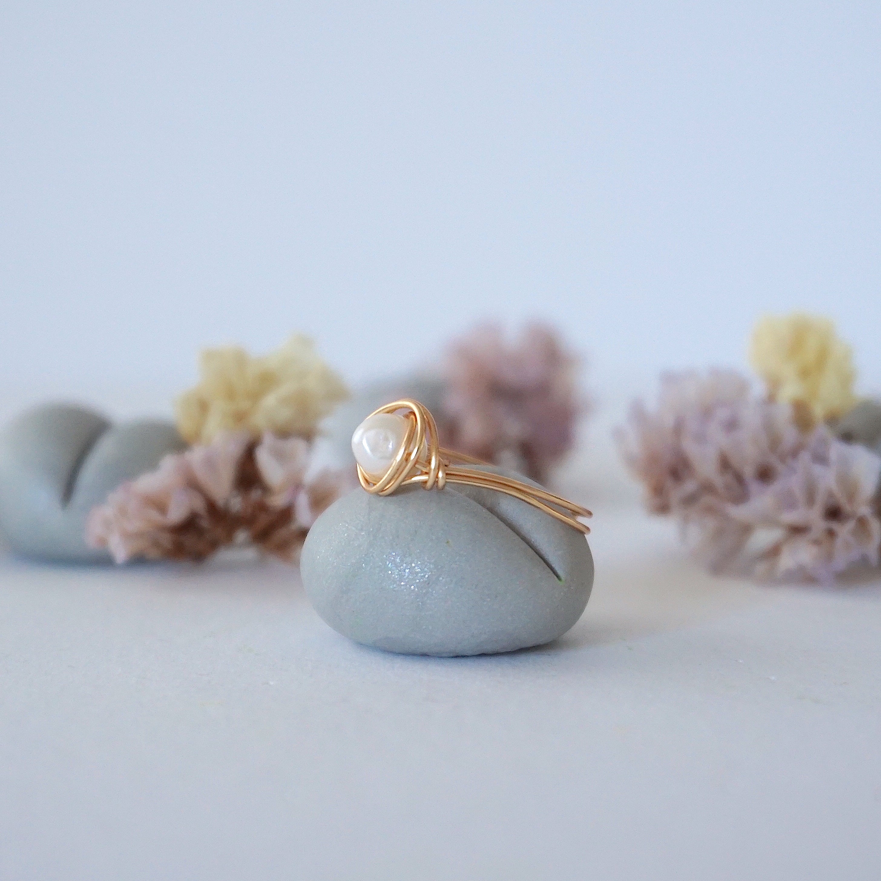 Elegant Classic Pearl Ring in 14K Gold for Women - Perfect for Weddings, Anniversaries & Special Occasions