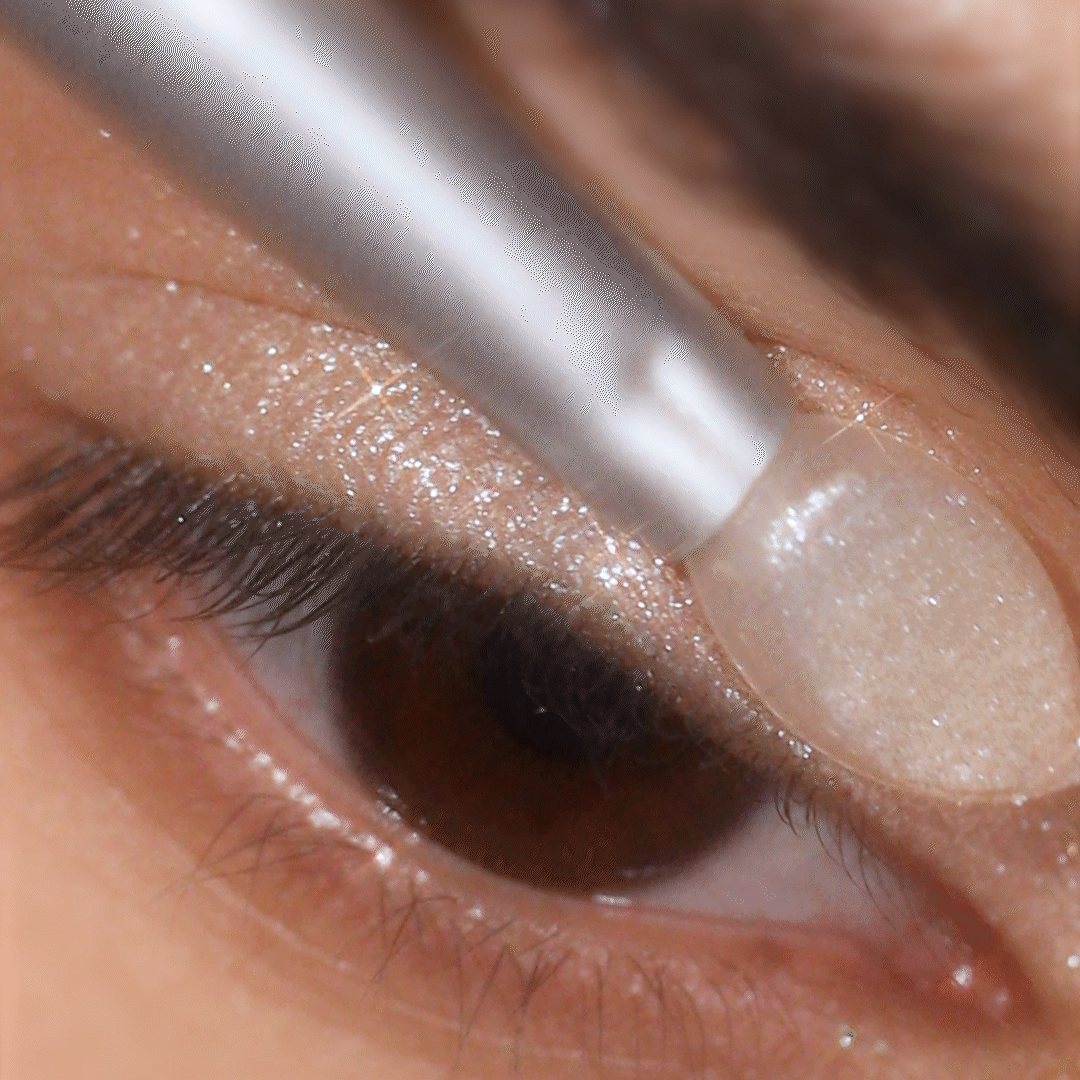 Chroma Light Shadow (001, Fairy Dust) - High Pigment Shimmery Eyeshadow for Makeup & Cosmetics - Perfect for Daytime Glam & Nighttime Sparkle