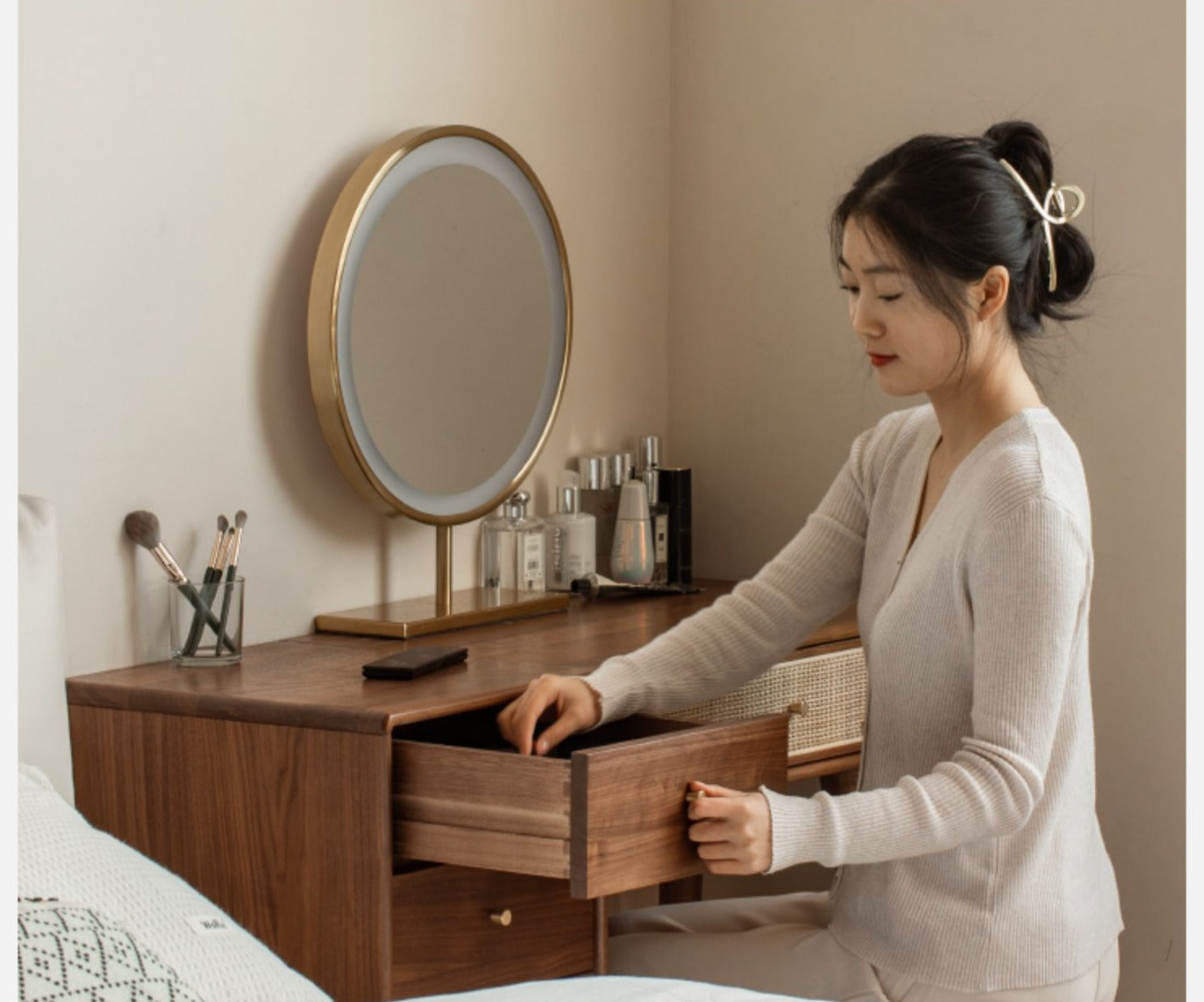 Premium Black Walnut Solid Wood Rattan Vanity Dressing Table - Elegant Makeup Desk with Mirror for Bedroom, Bathroom & Boudoir Organization
